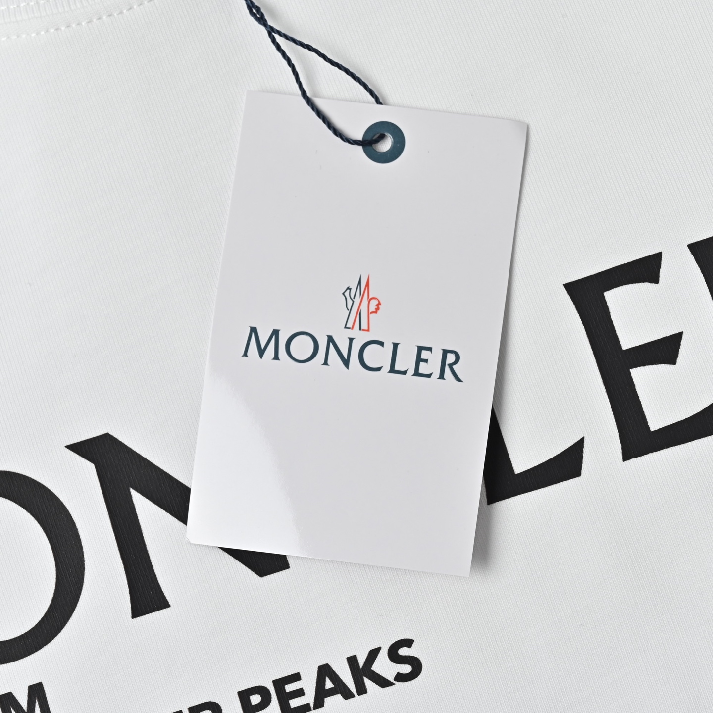 MONCLER/蒙口 英文短句短袖T恤-Chinese UA Cheap High Quatity Brand Clothes Bags handbags Sneakers wholesale wholesaler seller from China Factory suppliers Fashion Clothing Shoes best Quality Beautiful Price MONCLER/蒙口 英文短句短袖T恤
