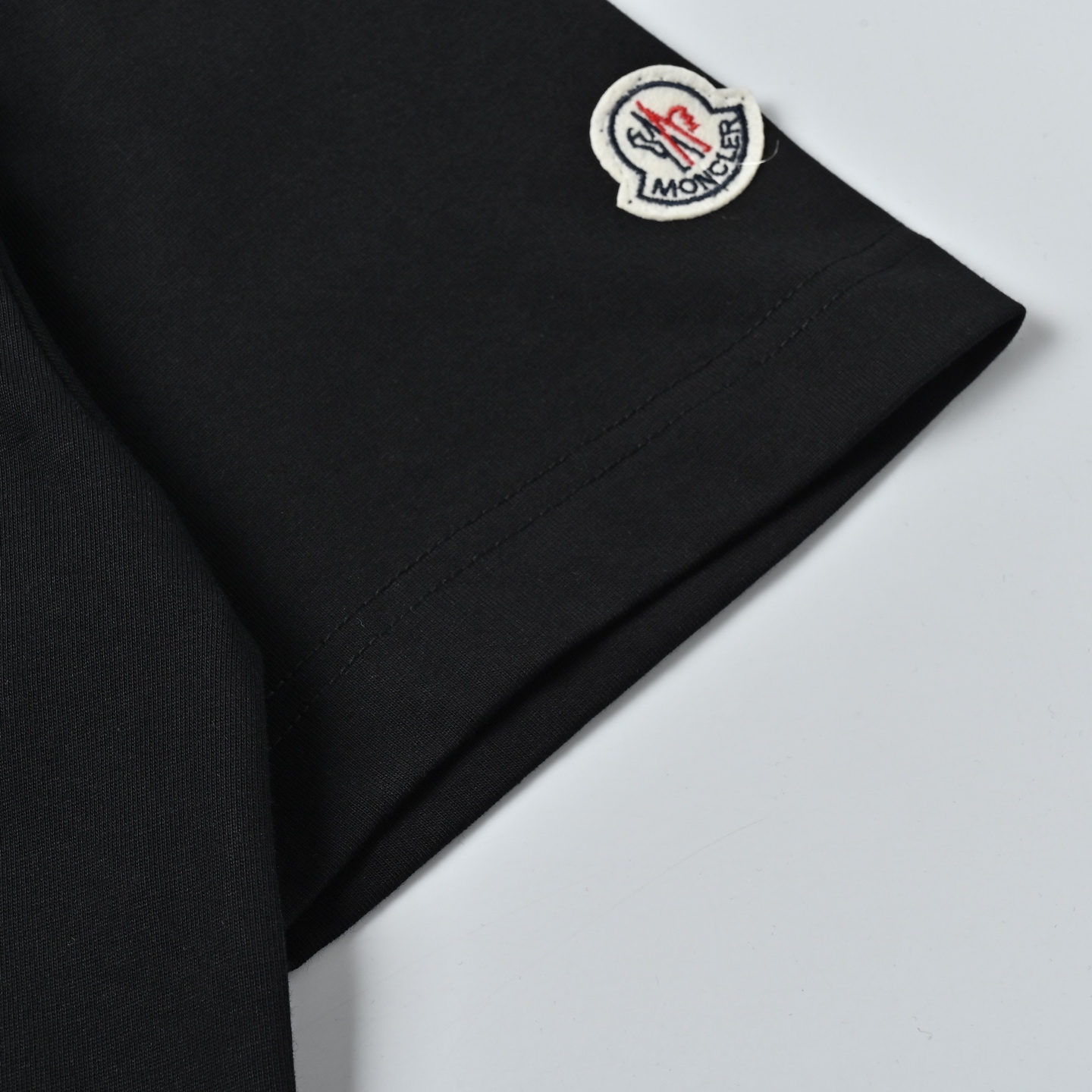 MONCLER/蒙口 英文短句短袖T恤