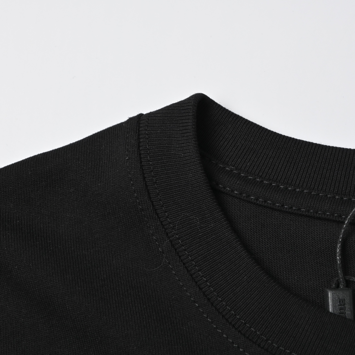 BURBERRY 巴宝莉 2025夏季新款 印花战马短袖T恤 个性字母logo印花-Chinese UA Cheap High Quatity Brand Clothes Bags handbags Sneakers wholesale wholesaler seller from China Factory suppliers Fashion Clothing Shoes best Quality Beautiful Price BURBERRY 巴宝莉 2025夏季新款 印花战马短袖T恤 个性字母logo印花