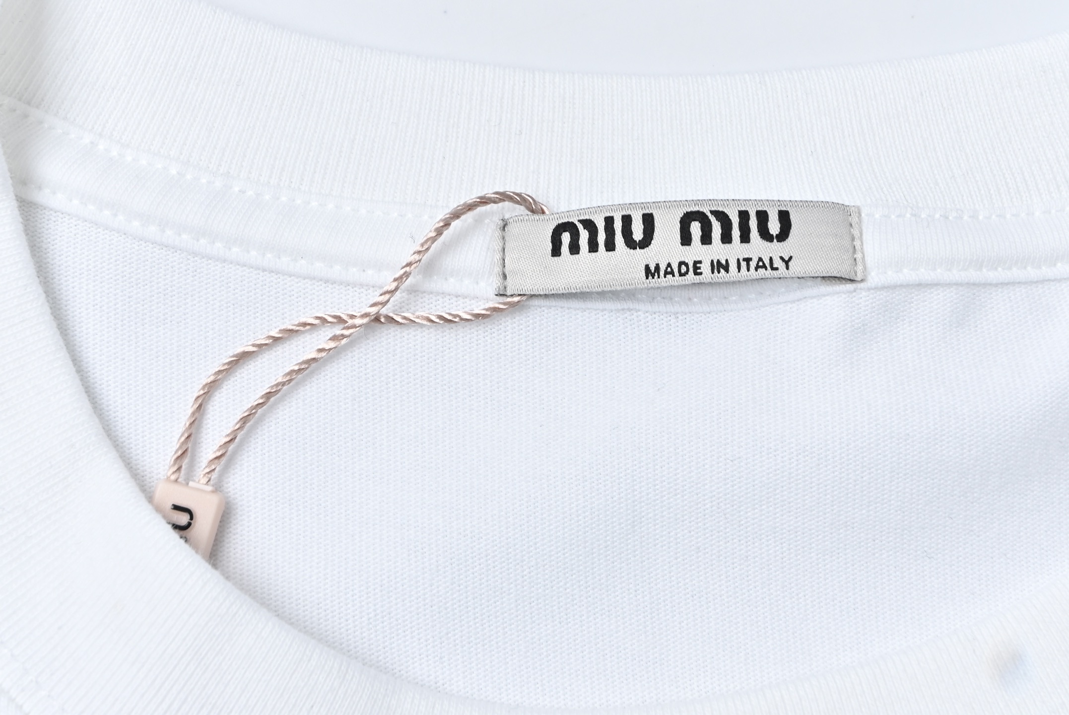 Miumiu 2025春夏款 经典字母个性logo短袖T恤