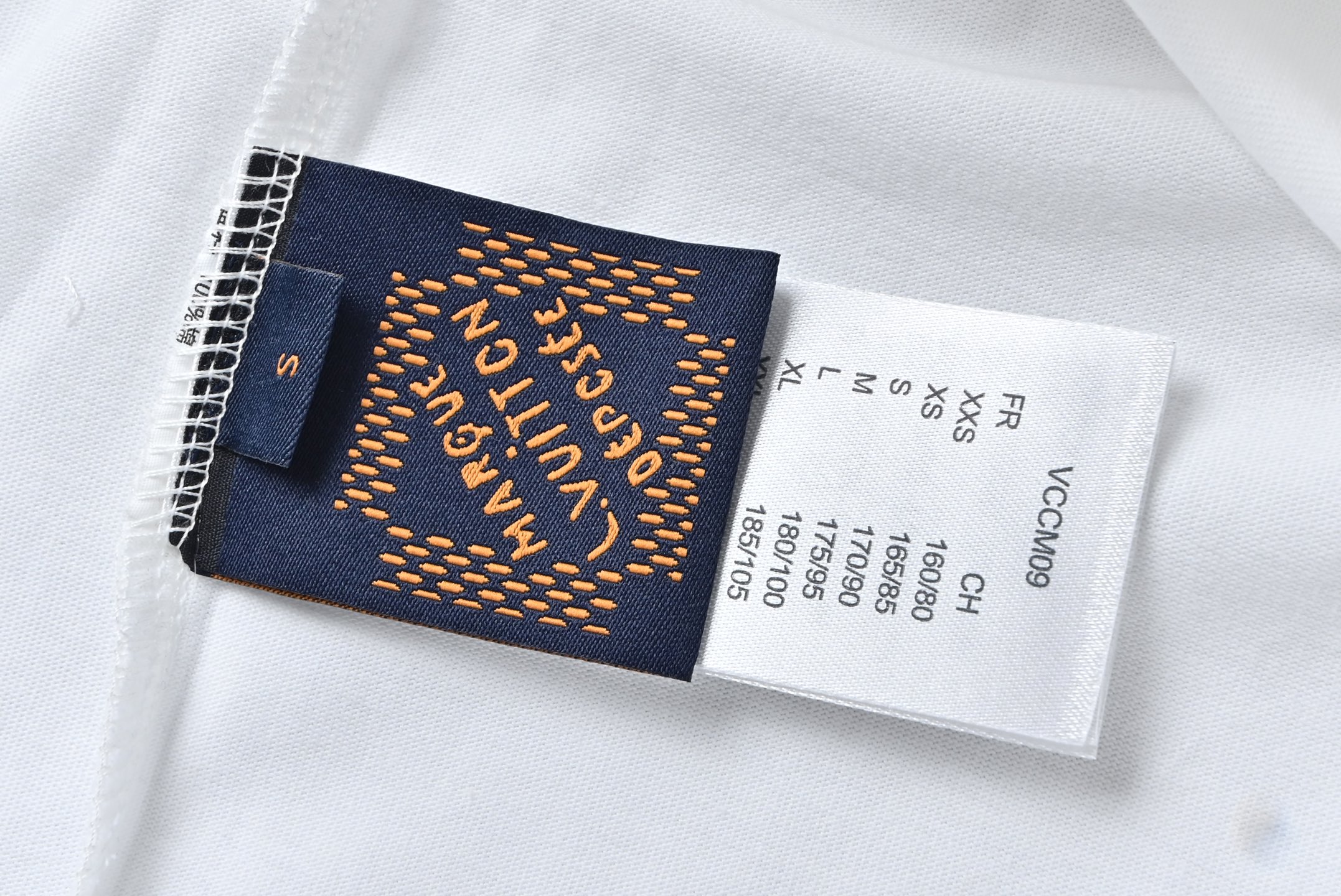 Louis Vuitton 路易威登 黄色大logo字母短袖T恤