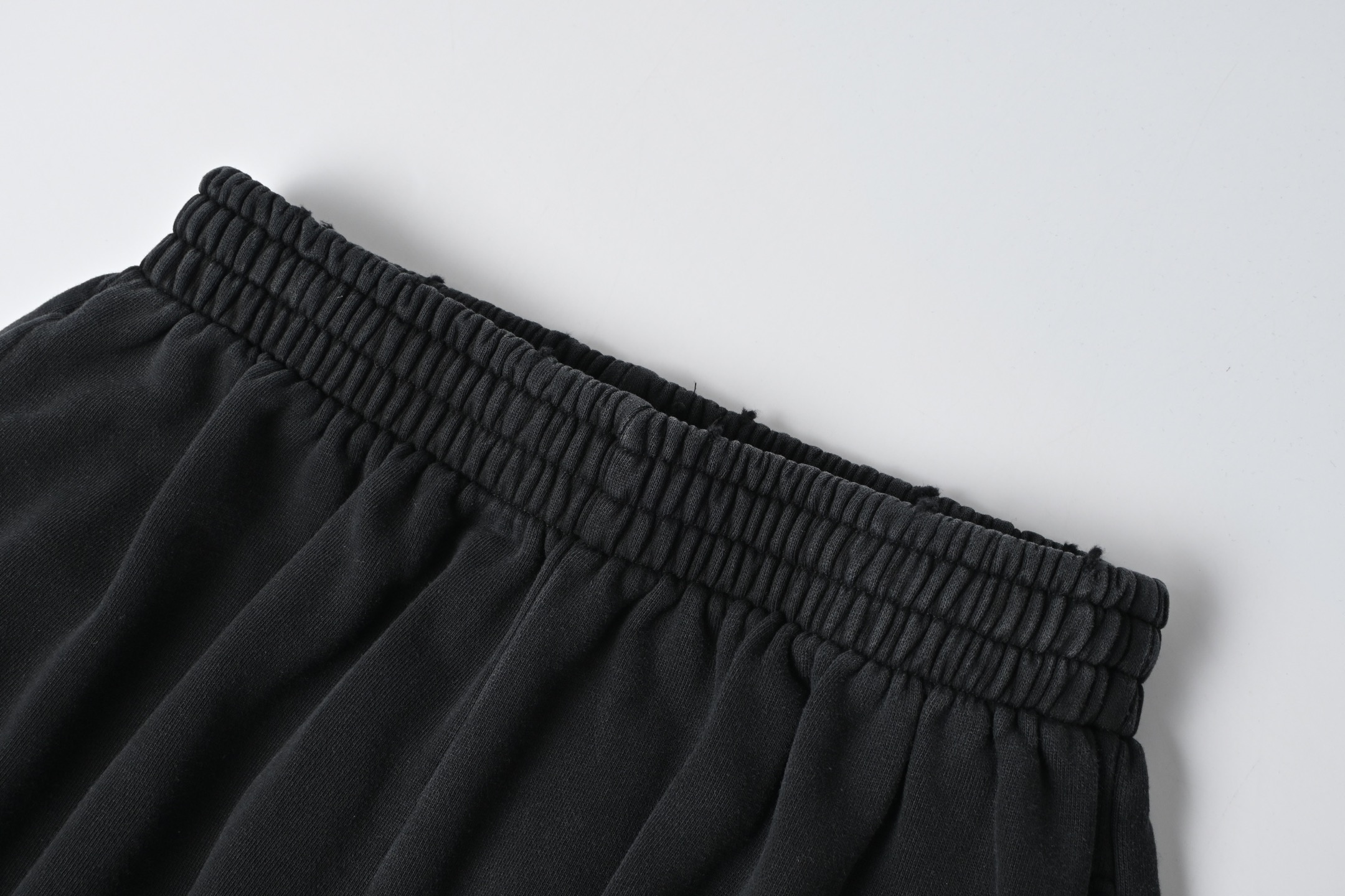 Balenciaga 巴黎世家25SS水洗灰刺绣卫裤