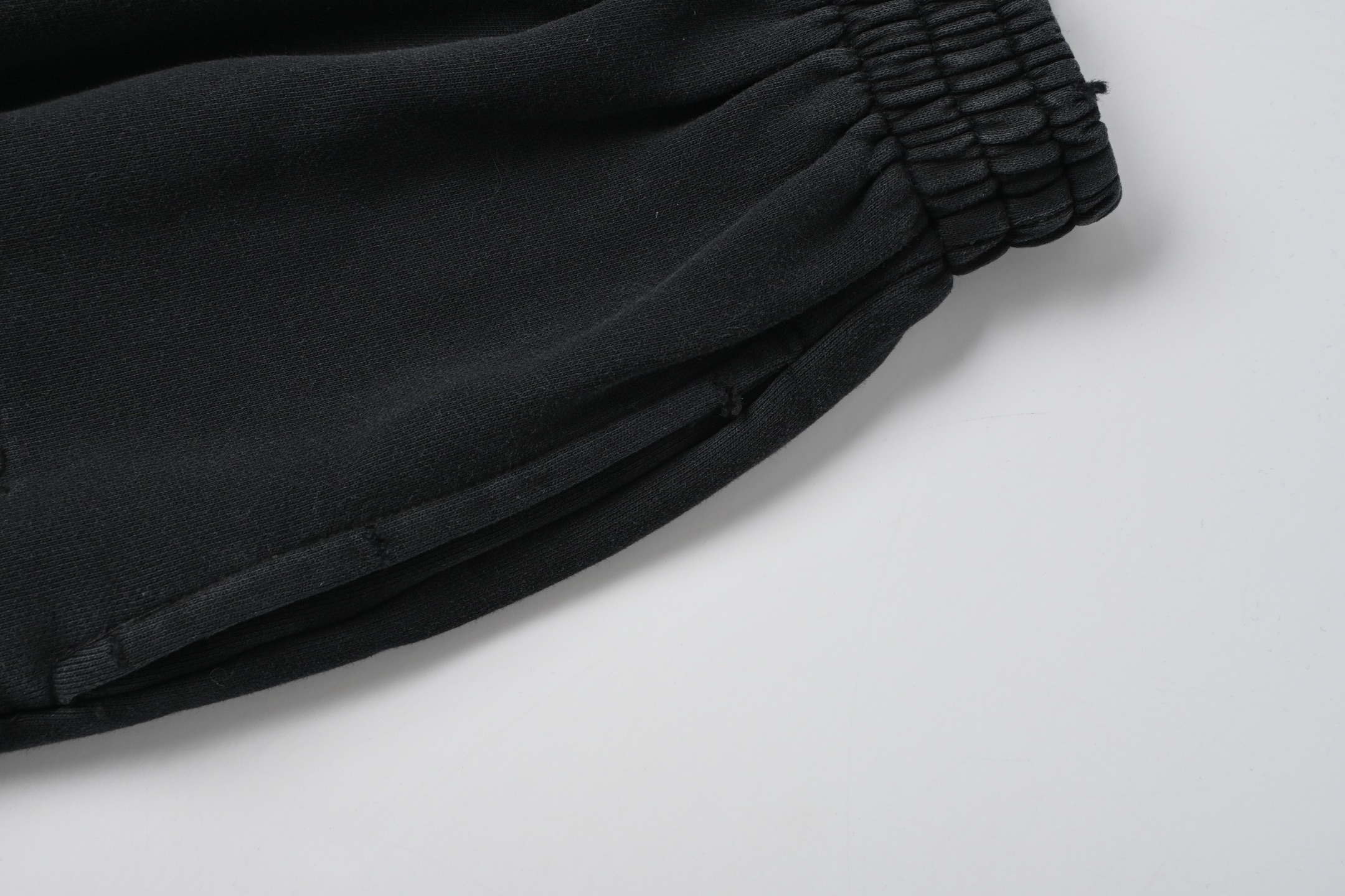 Balenciaga 巴黎世家25SS水洗灰刺绣卫裤