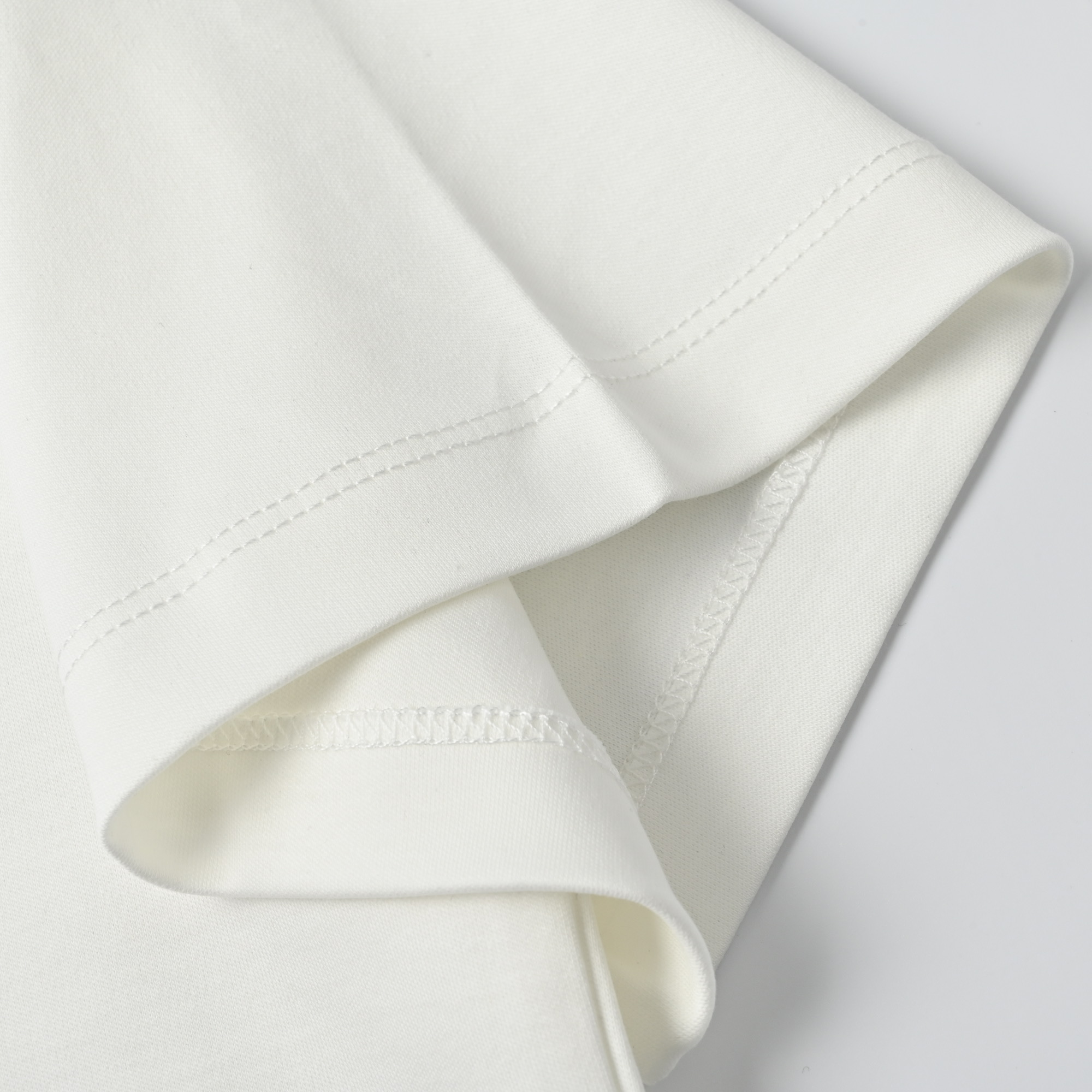 Balenciaga 巴黎世家 2025新款 镶钻图腾短袖T恤 巴黎世家2025新款T恤