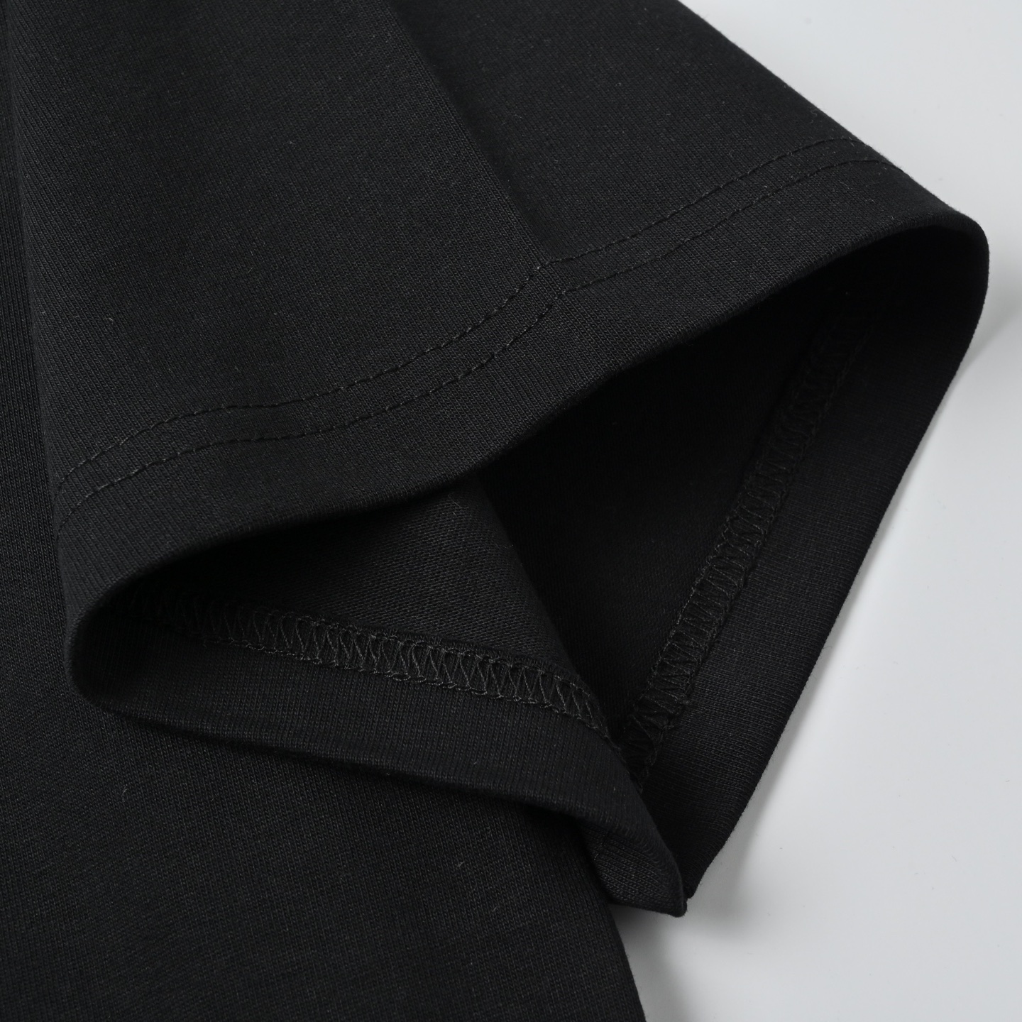 BALENCIAGA 巴黎世家 易拉罐字母印花短袖T恤 Logo标识印花