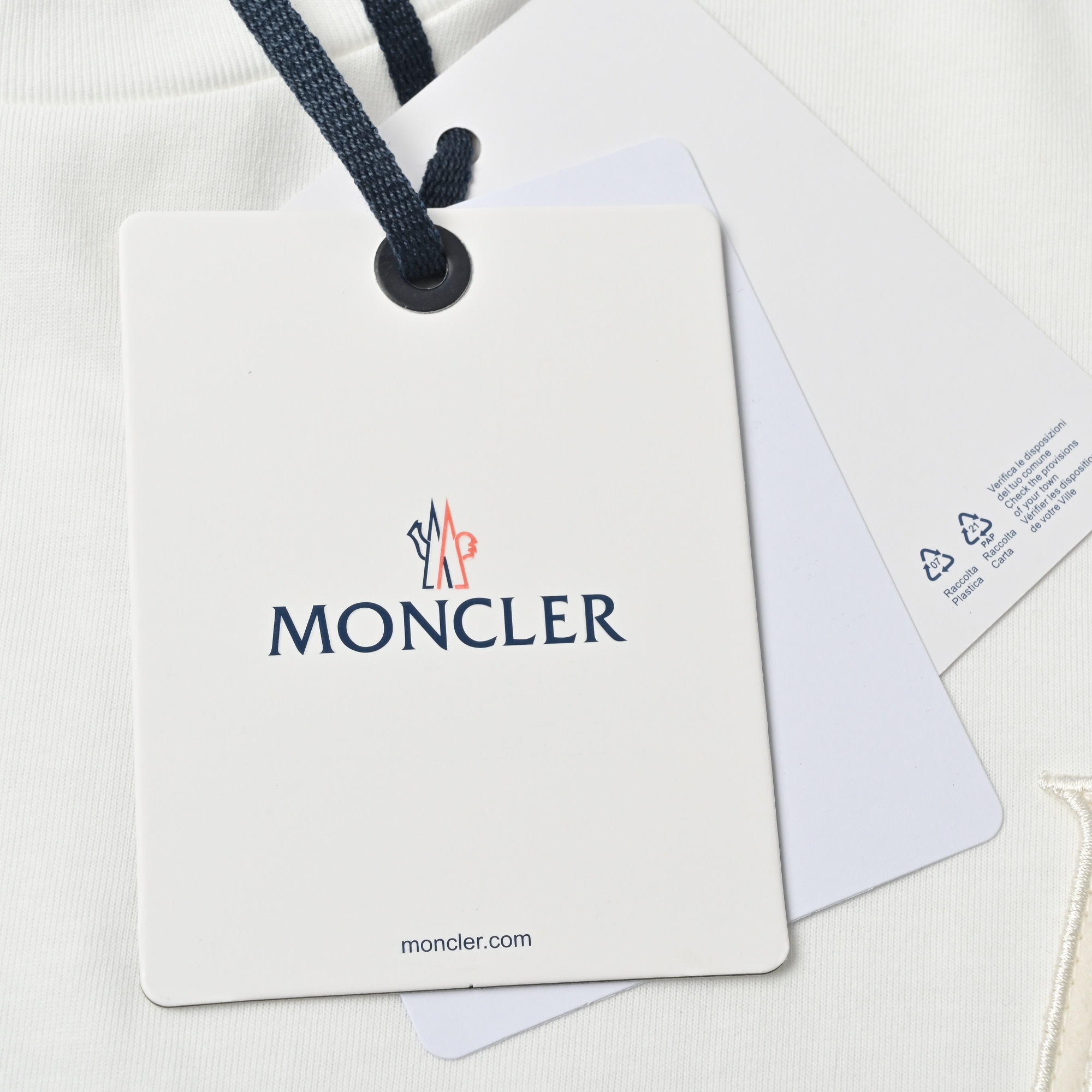 MONCLER蒙口M字母猫耳朵logo圆领短袖T恤-Chinese UA Cheap High Quatity Brand Clothes Bags handbags Sneakers wholesale wholesaler seller from China Factory suppliers Fashion Clothing Shoes best Quality Beautiful Price MONCLER蒙口M字母猫耳朵logo圆领短袖T恤