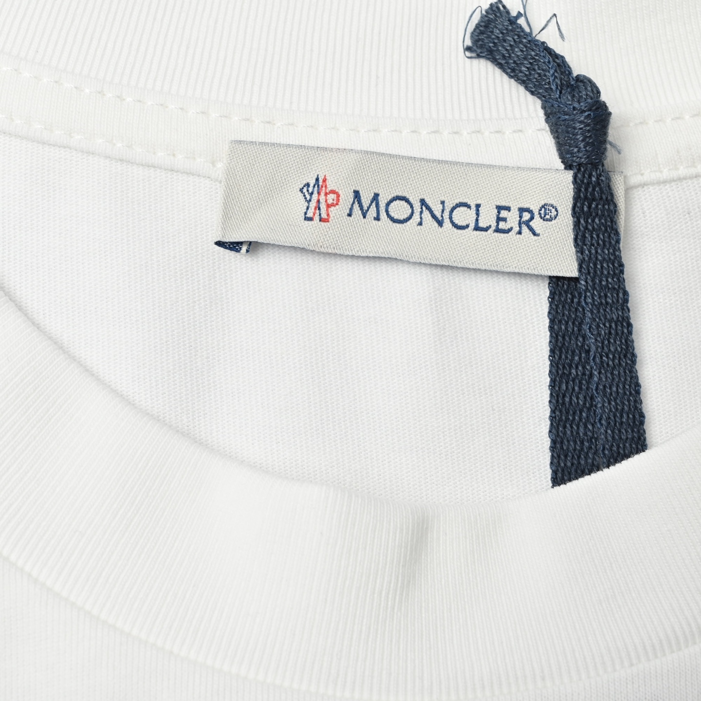 MONCLER蒙口M字母猫耳朵logo圆领短袖T恤-Chinese UA Cheap High Quatity Brand Clothes Bags handbags Sneakers wholesale wholesaler seller from China Factory suppliers Fashion Clothing Shoes best Quality Beautiful Price MONCLER蒙口M字母猫耳朵logo圆领短袖T恤