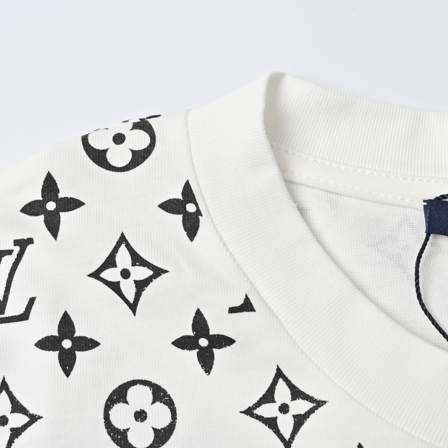 Louis Vuitton 路易威登 满印渐变短袖T恤