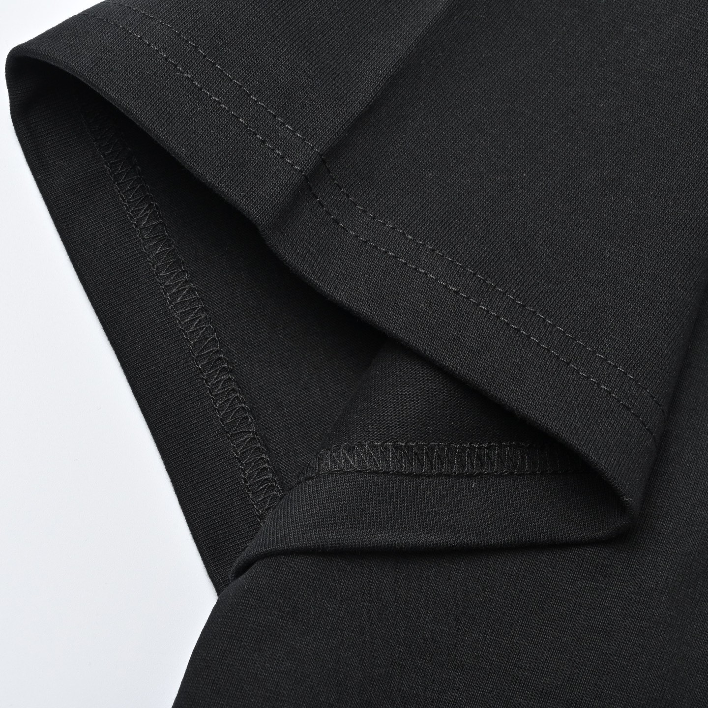 miumiu 帆布鞋印花短袖T恤 纯色T恤简约大气