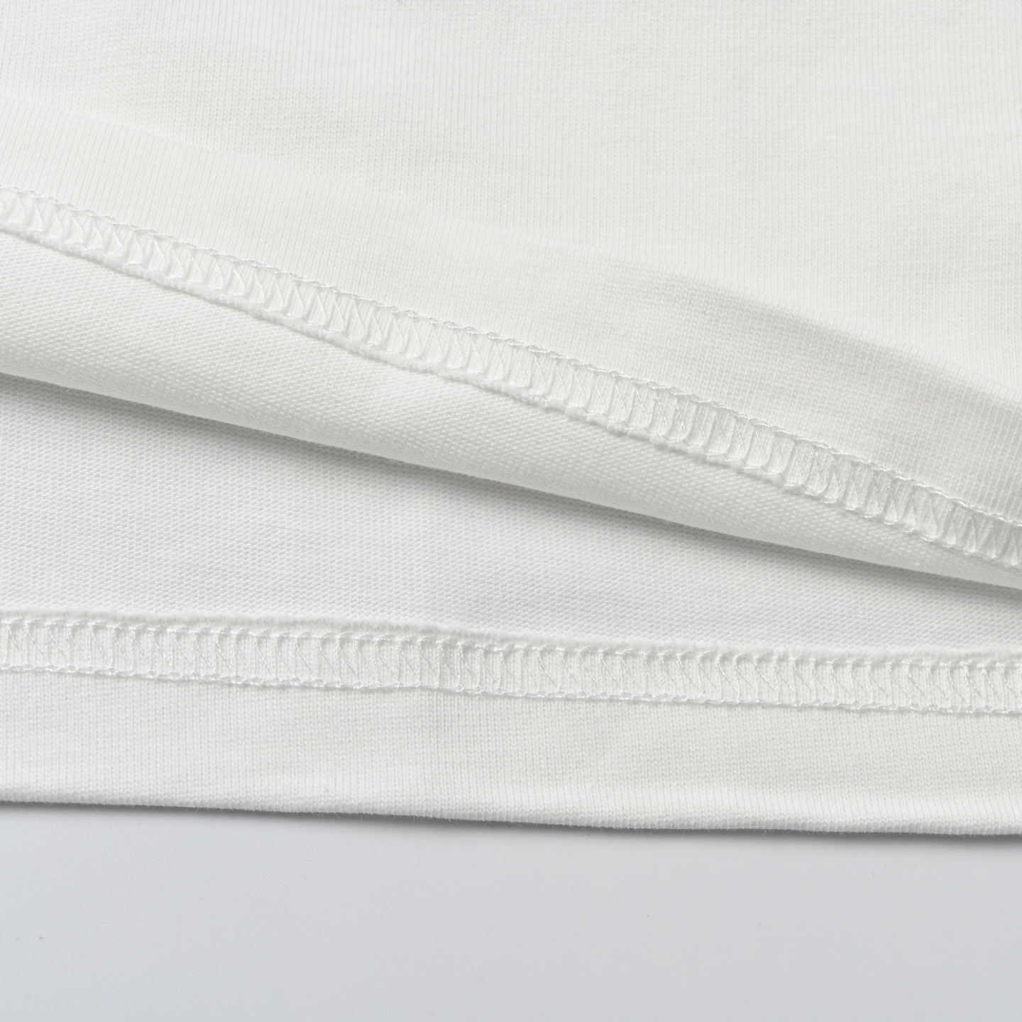 miumiu 帆布鞋印花短袖T恤 纯色T恤简约大气