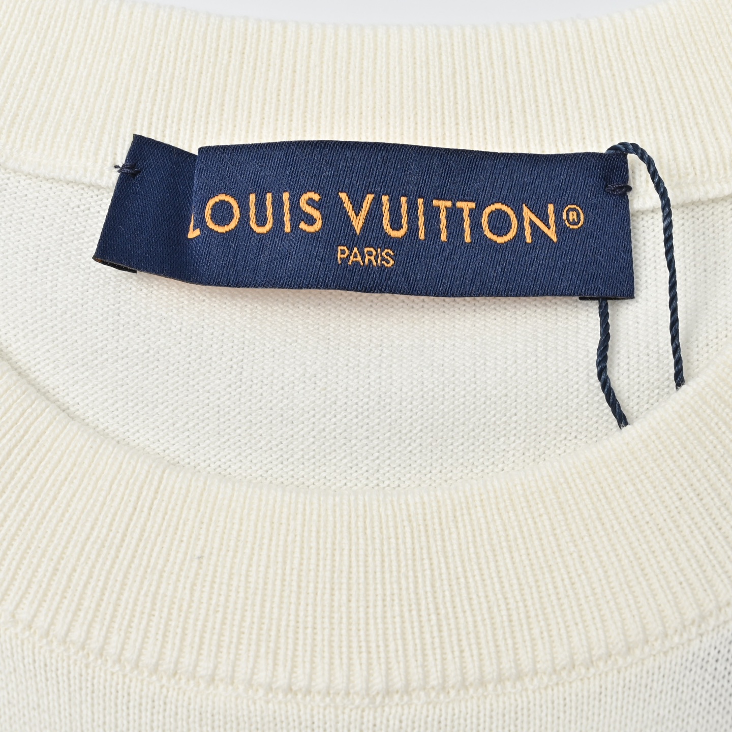 Louis Vuitton 双袖提花短袖T恤-Chinese UA Cheap High Quatity Brand Clothes Bags handbags Sneakers wholesale wholesaler seller from China Factory suppliers Fashion Clothing Shoes best Quality Beautiful Price Louis Vuitton 双袖提花短袖T恤