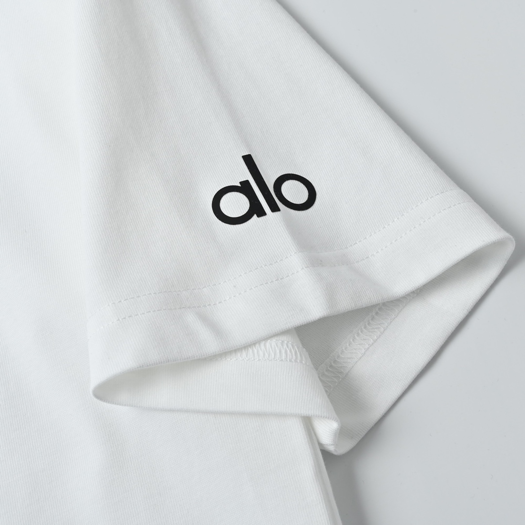 Alo Yoga 简约字母纯色短袖T恤