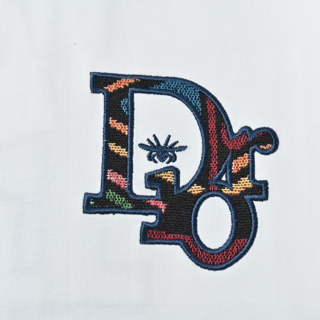 Dior 迪奥 花卉刺绣字母短袖T恤 经典的胸前大立体刺绣LOGO打造