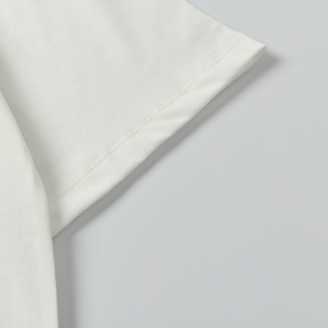 Louis Vuitton 路易威登 霓虹灯印花短袖T恤-Chinese UA Cheap High Quatity Brand Clothes Bags handbags Sneakers wholesale wholesaler seller from China Factory suppliers Fashion Clothing Shoes best Quality Beautiful Price Louis Vuitton 路易威登 霓虹灯印花短袖T恤