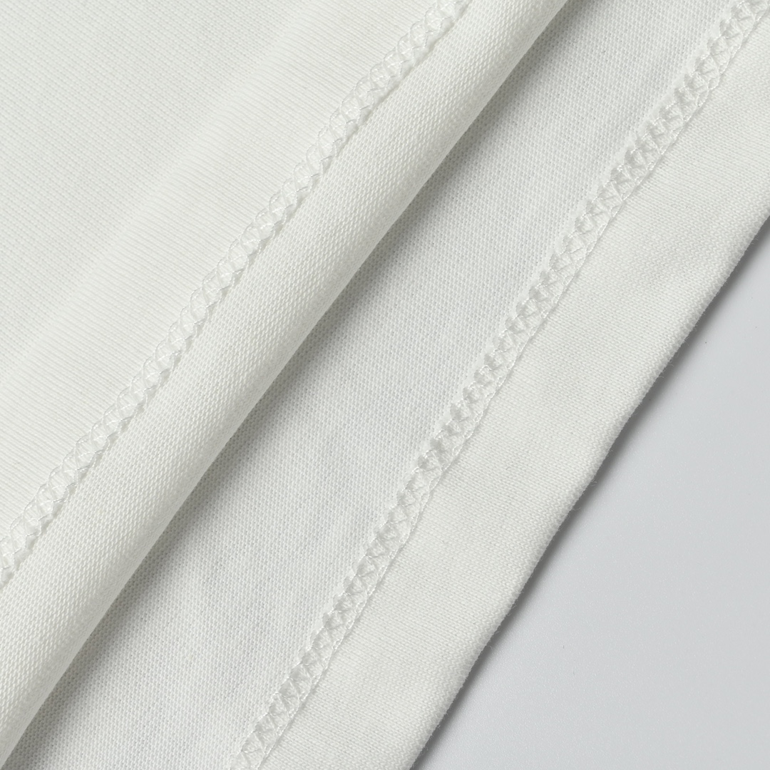 Louis Vuitton 路易威登 霓虹灯印花短袖T恤-Chinese UA Cheap High Quatity Brand Clothes Bags handbags Sneakers wholesale wholesaler seller from China Factory suppliers Fashion Clothing Shoes best Quality Beautiful Price Louis Vuitton 路易威登 霓虹灯印花短袖T恤