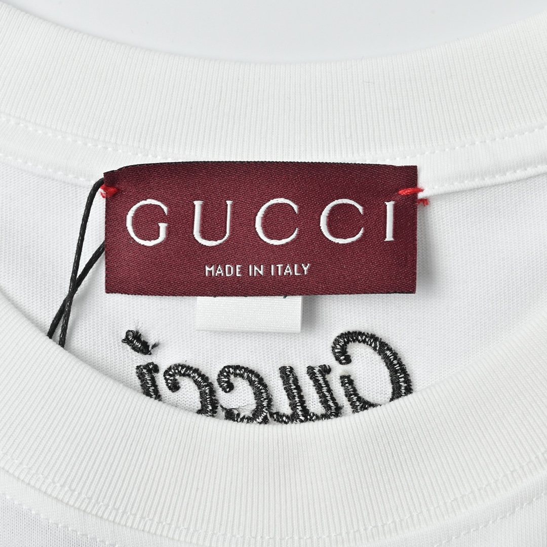 Gucci 古驰 简约字母刺绣logo图案短袖-Chinese UA Cheap High Quatity Brand Clothes Bags handbags Sneakers wholesale wholesaler seller from China Factory suppliers Fashion Clothing Shoes best Quality Beautiful Price Gucci 古驰 简约字母刺绣logo图案短袖