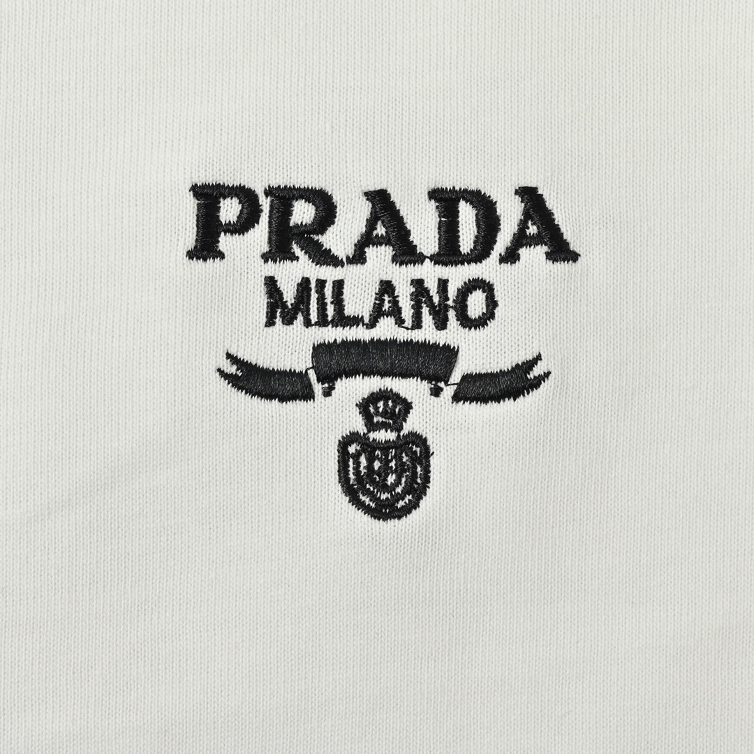 Prada 普拉达 胸前绣花logo短袖T恤