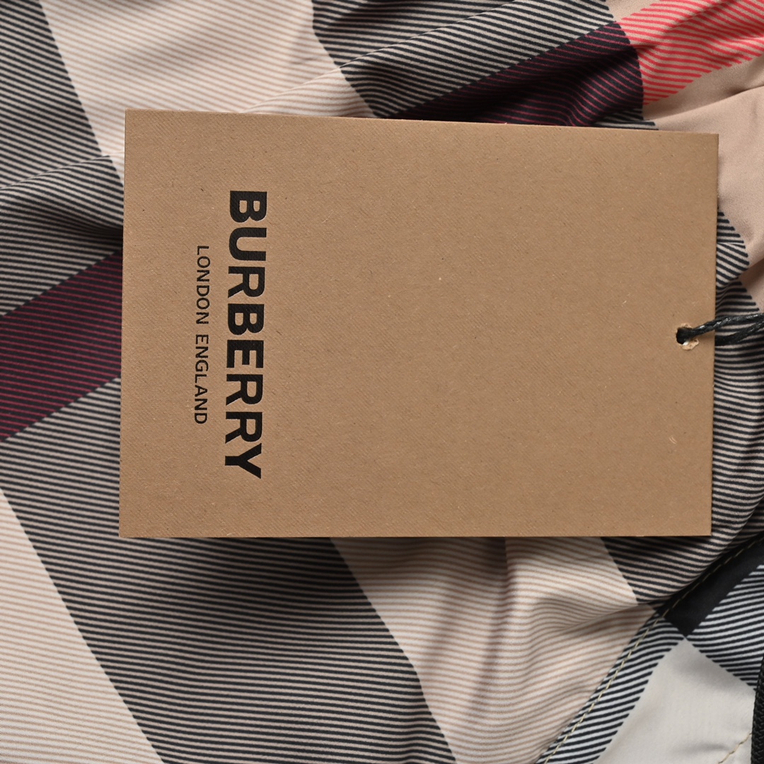 Burberry 巴宝莉 经典大格子沙滩短裤