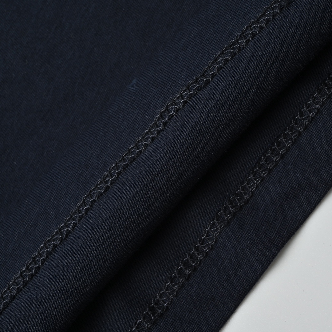 Prada普拉达25ss做旧磨破标识印花短袖