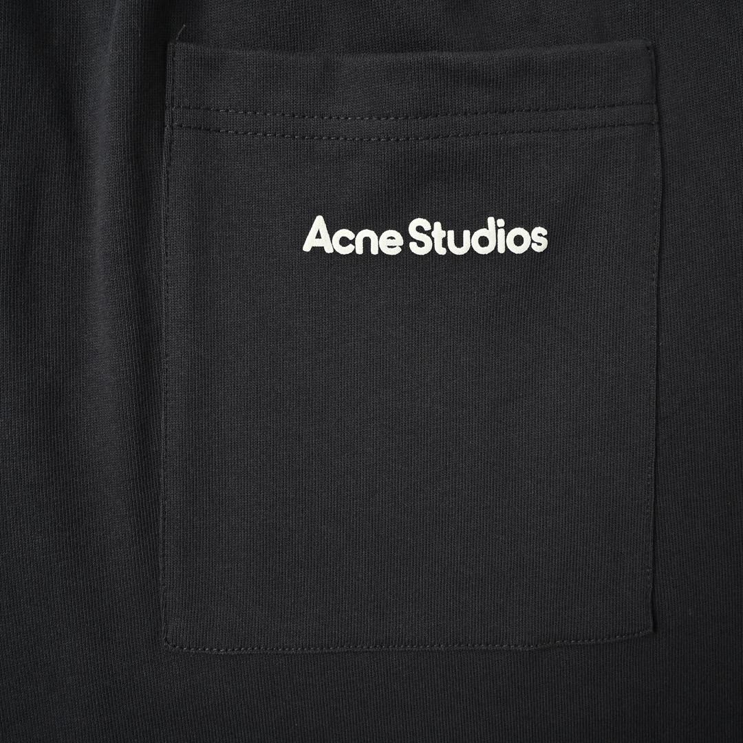 Acne 25ss 口袋印花短裤