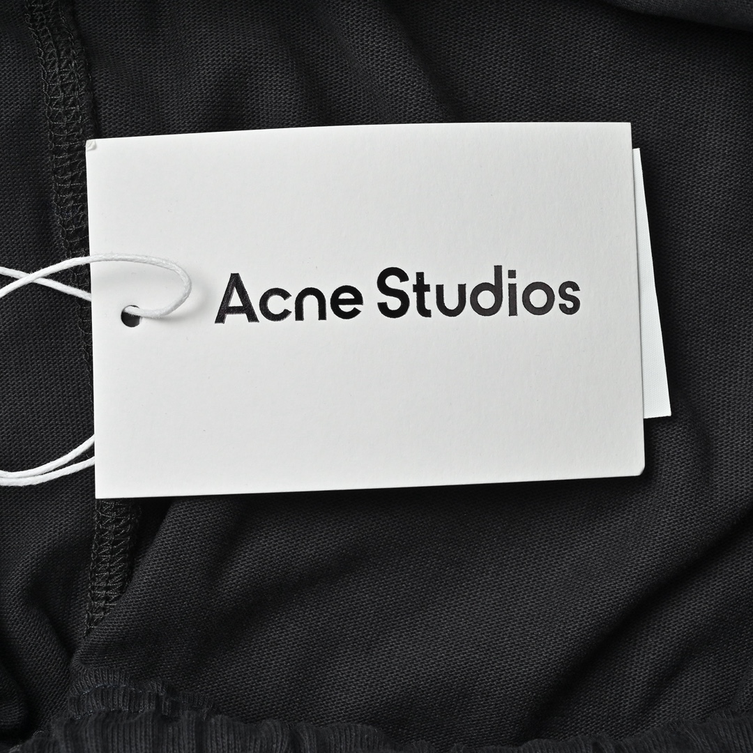 Acne 25ss 口袋印花短裤