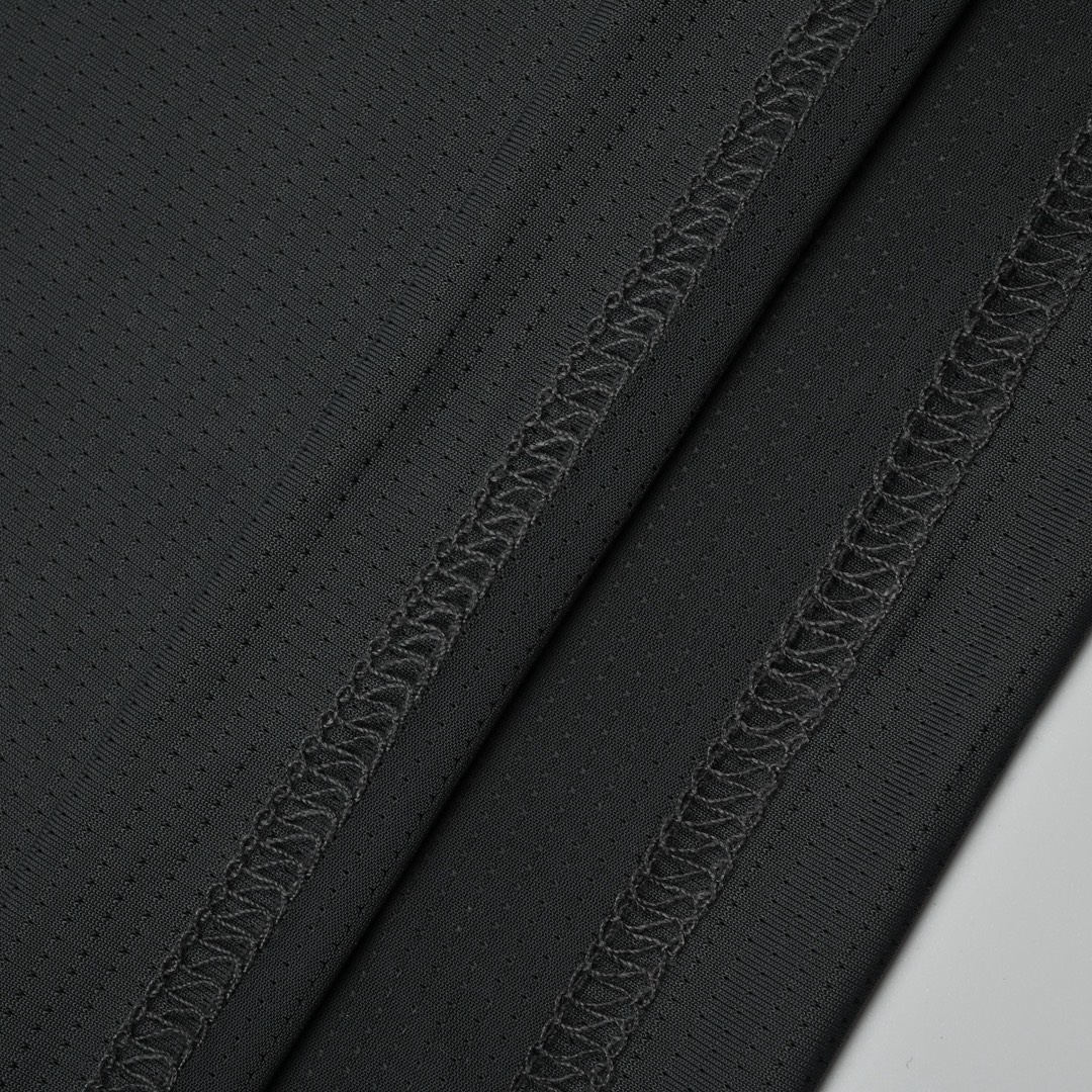 昂跑速干短袖On热门畅销款 Club-T 将成为你衣橱内屡穿不腻的长青单品 黑色/白色/灰色-Chinese UA Cheap High Quatity Brand Clothes Bags handbags Sneakers wholesale wholesaler seller from China Factory suppliers Fashion Clothing Shoes best Quality Beautiful Price 昂跑速干短袖On热门畅销款 Club-T 将成为你衣橱内屡穿不腻的长青单品 黑色/白色/灰色