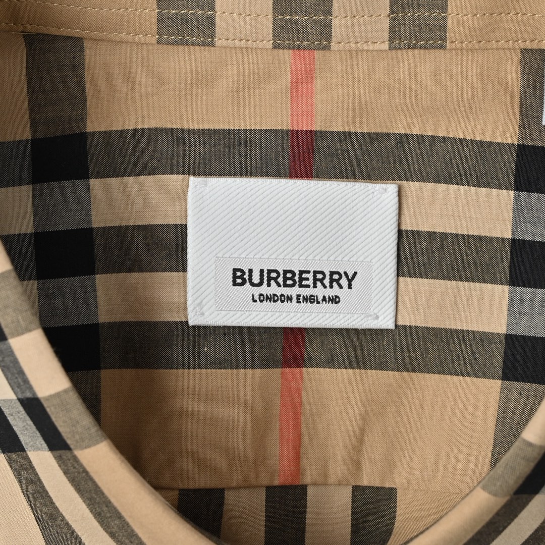 Burberry 巴宝莉 经典款短袖格子衬衫 男士新款斜格纹棉绸府短袖衬衫-Chinese UA Cheap High Quatity Brand Clothes Bags handbags Sneakers wholesale wholesaler seller from China Factory suppliers Fashion Clothing Shoes best Quality Beautiful Price Burberry 巴宝莉 经典款短袖格子衬衫 男士新款斜格纹棉绸府短袖衬衫