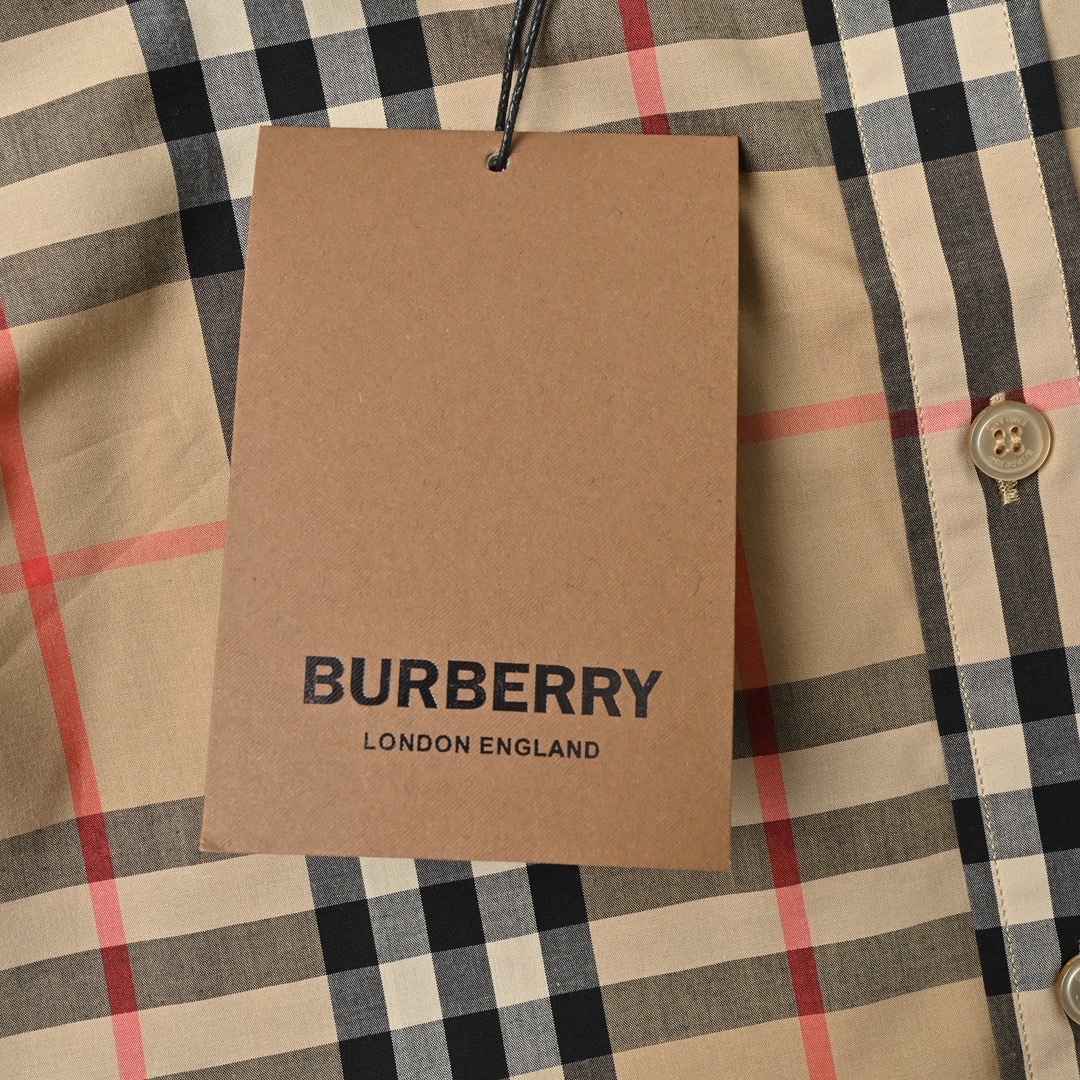 Burberry 巴宝莉 经典款短袖格子衬衫 男士新款斜格纹棉绸府短袖衬衫-Chinese UA Cheap High Quatity Brand Clothes Bags handbags Sneakers wholesale wholesaler seller from China Factory suppliers Fashion Clothing Shoes best Quality Beautiful Price Burberry 巴宝莉 经典款短袖格子衬衫 男士新款斜格纹棉绸府短袖衬衫