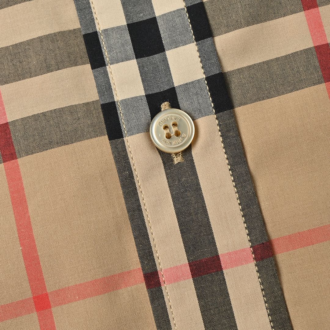 Burberry 巴宝莉 经典款短袖格子衬衫 男士新款斜格纹棉绸府短袖衬衫-Chinese UA Cheap High Quatity Brand Clothes Bags handbags Sneakers wholesale wholesaler seller from China Factory suppliers Fashion Clothing Shoes best Quality Beautiful Price Burberry 巴宝莉 经典款短袖格子衬衫 男士新款斜格纹棉绸府短袖衬衫