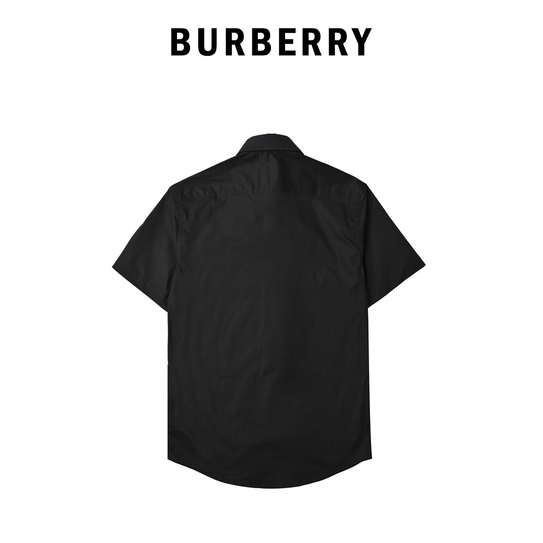 Burberry 胸前TB刺绣小标短袖衬衫 典型精准的英式版型剪裁-Chinese UA Cheap High Quatity Brand Clothes Bags handbags Sneakers wholesale wholesaler seller from China Factory suppliers Fashion Clothing Shoes best Quality Beautiful Price Burberry 胸前TB刺绣小标短袖衬衫 典型精准的英式版型剪裁
