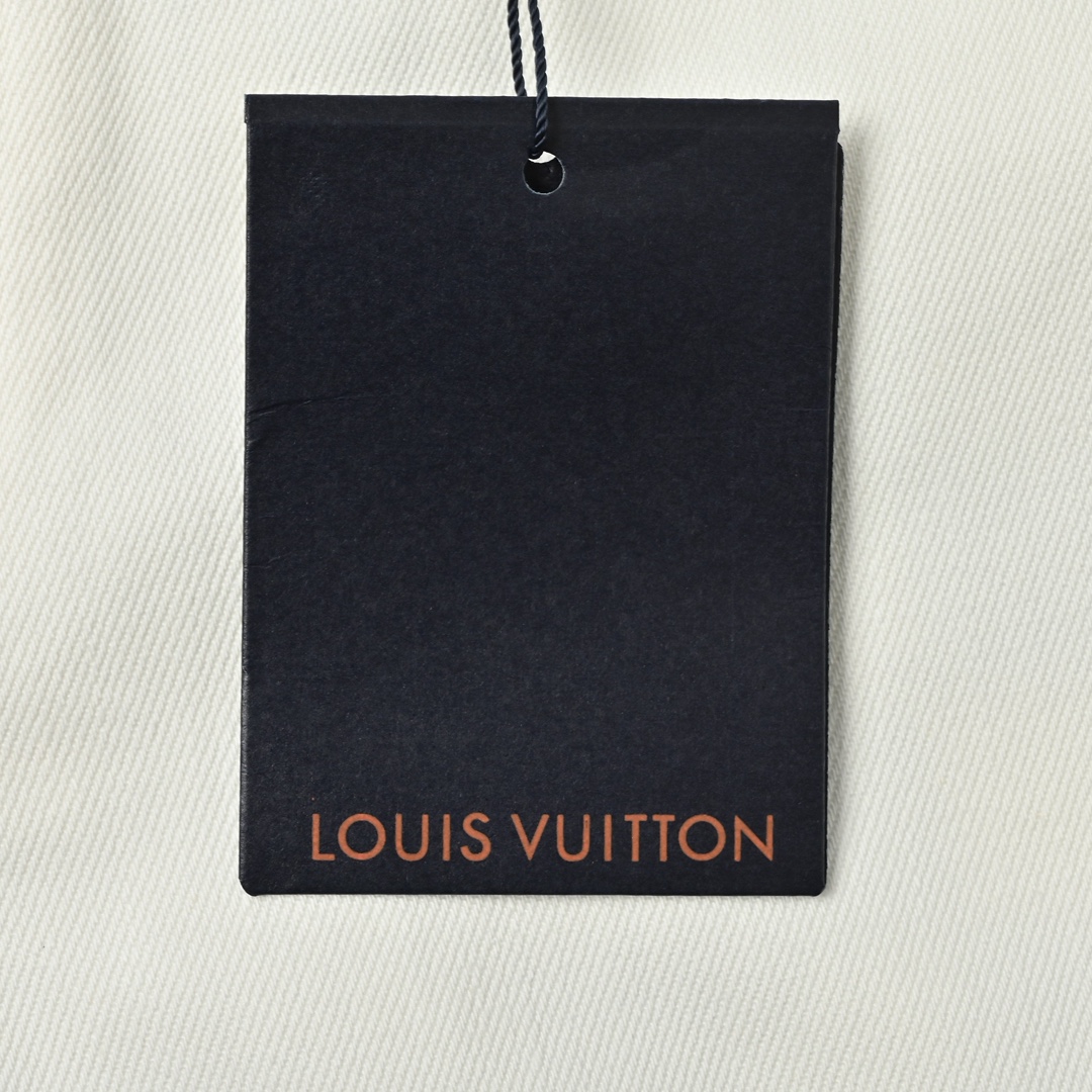 Louis Vuitton 路易威登 25SS 口袋logo牛仔短裤-Chinese UA Cheap High Quatity Brand Clothes Bags handbags Sneakers wholesale wholesaler seller from China Factory suppliers Fashion Clothing Shoes best Quality Beautiful Price Louis Vuitton 路易威登 25SS 口袋logo牛仔短裤