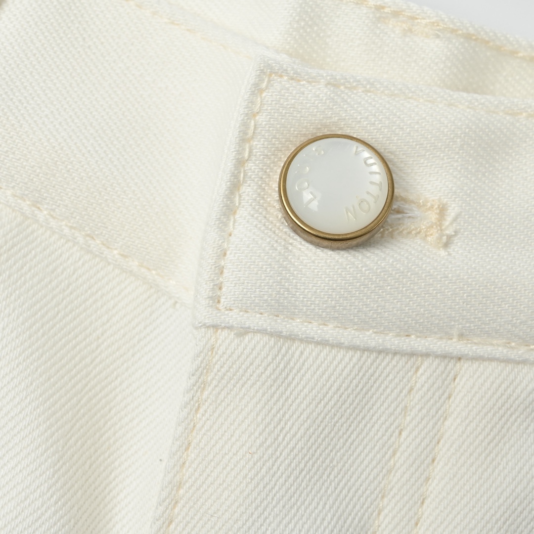 Louis Vuitton 路易威登 25SS 口袋logo牛仔短裤-Chinese UA Cheap High Quatity Brand Clothes Bags handbags Sneakers wholesale wholesaler seller from China Factory suppliers Fashion Clothing Shoes best Quality Beautiful Price Louis Vuitton 路易威登 25SS 口袋logo牛仔短裤