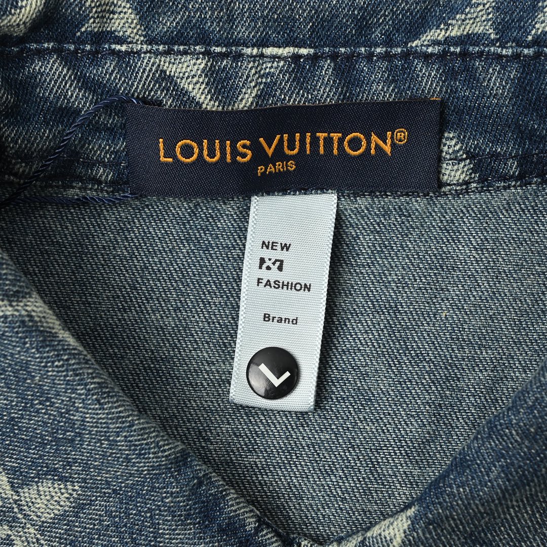 Louis Vuitton路易威登24ss新款老花牛仔短袖衬衫-Chinese UA Cheap High Quatity Brand Clothes Bags handbags Sneakers wholesale wholesaler seller from China Factory suppliers Fashion Clothing Shoes best Quality Beautiful Price Louis Vuitton路易威登24ss新款老花牛仔短袖衬衫