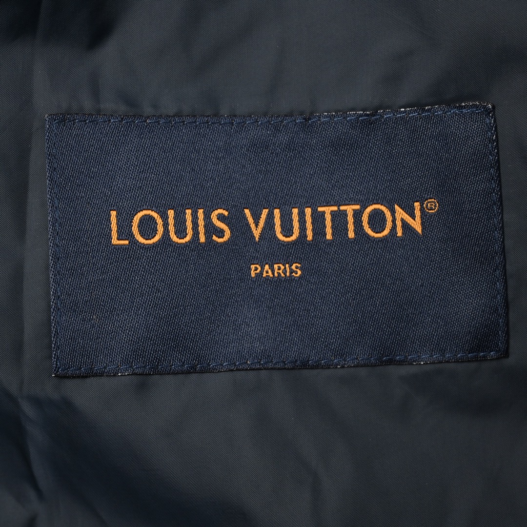 Louis Vuitton 路易威登 25SS 印花防风夹克外套-Chinese UA Cheap High Quatity Brand Clothes Bags handbags Sneakers wholesale wholesaler seller from China Factory suppliers Fashion Clothing Shoes best Quality Beautiful Price Louis Vuitton 路易威登 25SS 印花防风夹克外套