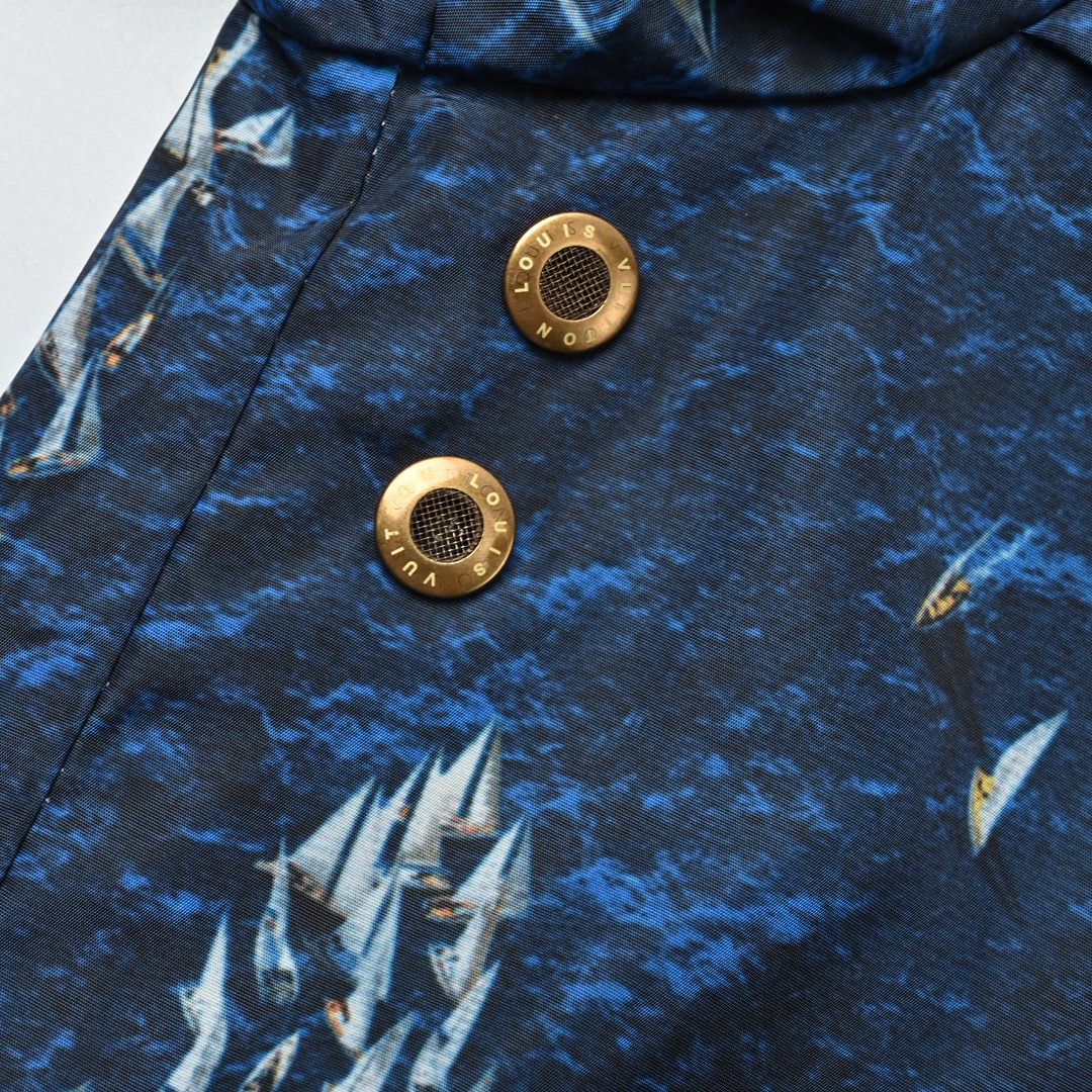 Louis Vuitton 路易威登 25SS 印花防风夹克外套-Chinese UA Cheap High Quatity Brand Clothes Bags handbags Sneakers wholesale wholesaler seller from China Factory suppliers Fashion Clothing Shoes best Quality Beautiful Price Louis Vuitton 路易威登 25SS 印花防风夹克外套