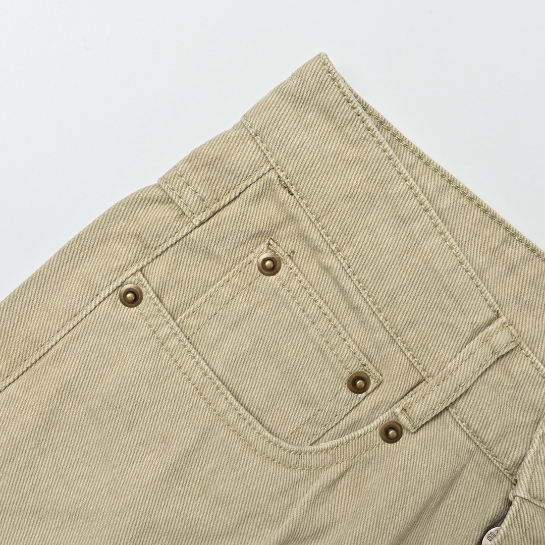 Miumiu 24SS 后袋徽标纯色直筒裤-Chinese UA Cheap High Quatity Brand Clothes Bags handbags Sneakers wholesale wholesaler seller from China Factory suppliers Fashion Clothing Shoes best Quality Beautiful Price Miumiu 24SS 后袋徽标纯色直筒裤