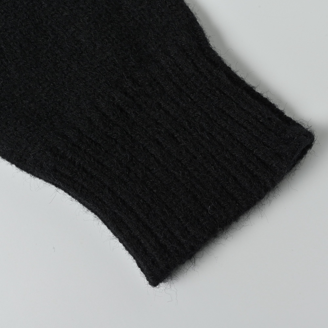 Burberry 巴宝莉 大战马山羊绒提花毛衣-High Quatity Cheap Brand wholesale wholesaler seller Clothes Bags handbags Sneakers Top Fashion Clothing Shoes from China Factory Chinese suppliers best Quality Beautiful Price Burberry 巴宝莉 大战马山羊绒提花毛衣