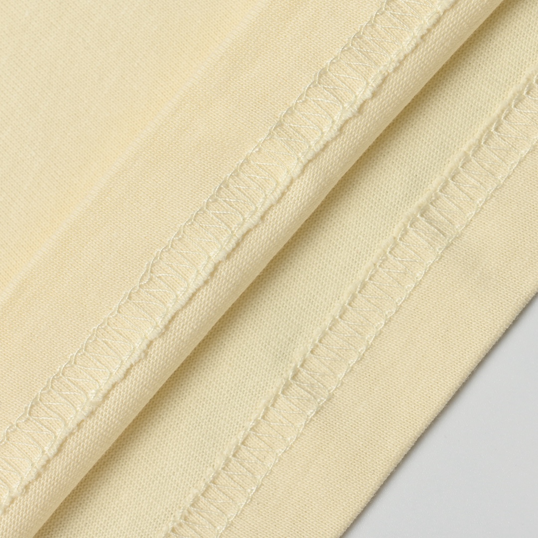 Gucci 古驰 卡通高克重短袖T恤-Chinese UA Cheap High Quatity Brand Clothes Bags handbags Sneakers wholesale wholesaler seller from China Factory suppliers Fashion Clothing Shoes best Quality Beautiful Price Gucci 古驰 卡通高克重短袖T恤