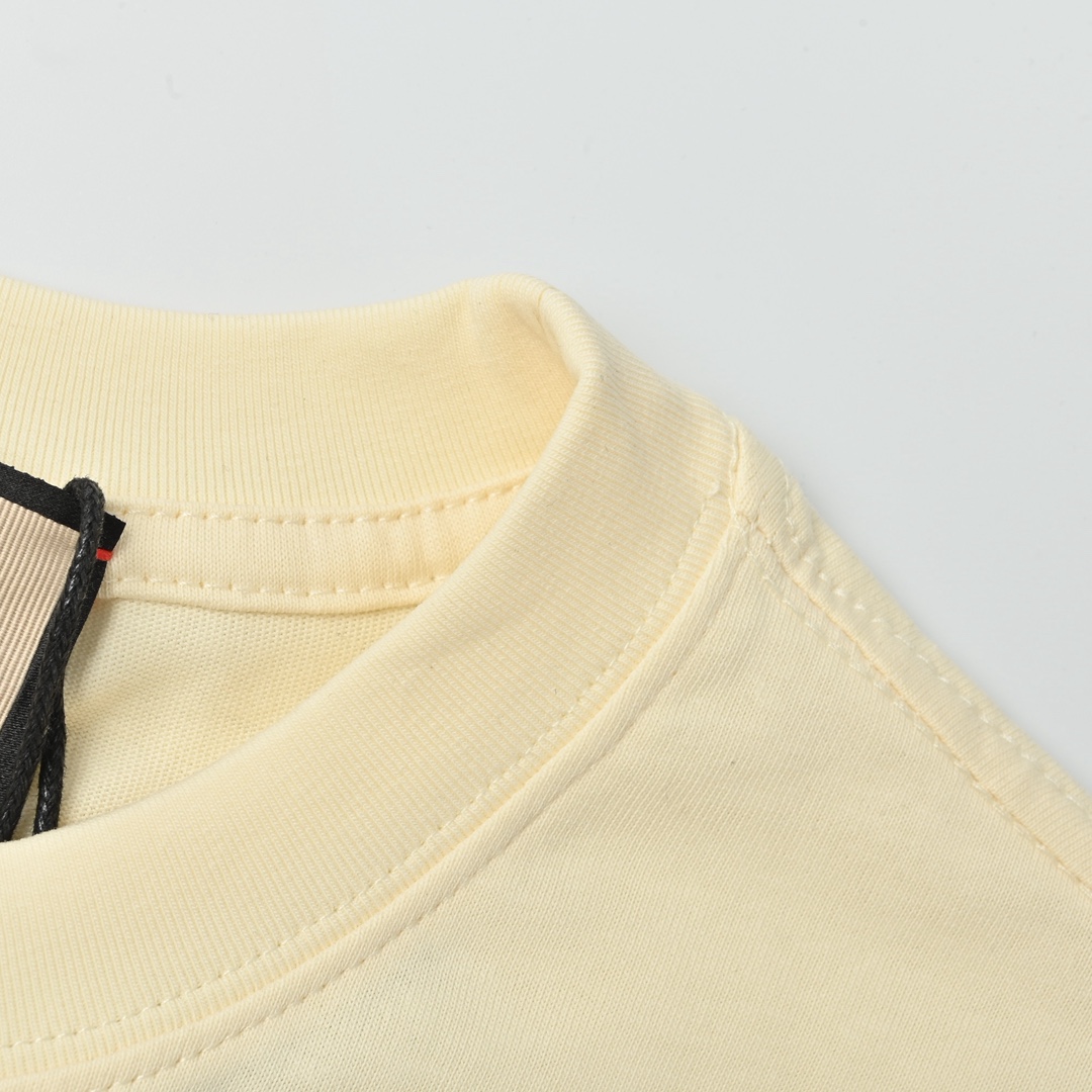 Gucci 古驰 卡通高克重短袖T恤-Chinese UA Cheap High Quatity Brand Clothes Bags handbags Sneakers wholesale wholesaler seller from China Factory suppliers Fashion Clothing Shoes best Quality Beautiful Price Gucci 古驰 卡通高克重短袖T恤