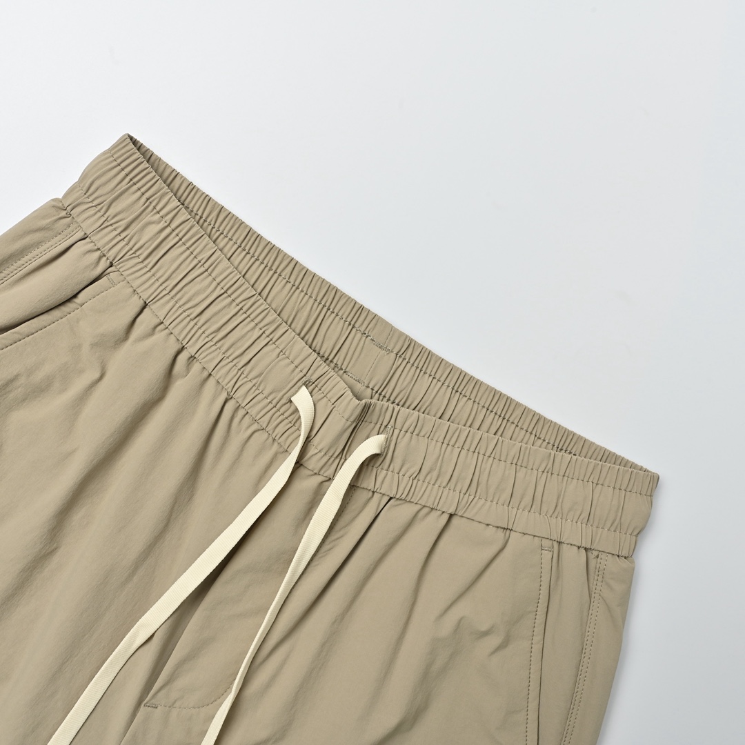 Alo 吸汗系列logo小标运动短裤-Chinese UA Cheap High Quatity Brand Clothes Bags handbags Sneakers wholesale wholesaler seller from China Factory suppliers Fashion Clothing Shoes best Quality Beautiful Price Alo 吸汗系列logo小标运动短裤