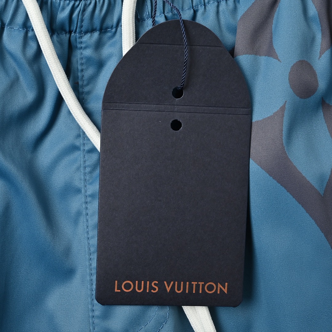 Louis Vuitton 路易威登 大印花图案渐变短裤 一款夏日短裤