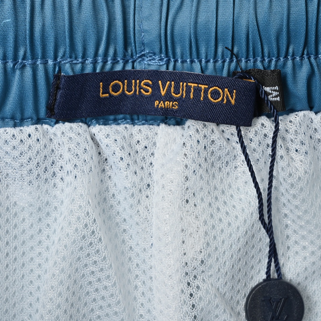 Louis Vuitton 路易威登 大印花图案渐变短裤 一款夏日短裤
