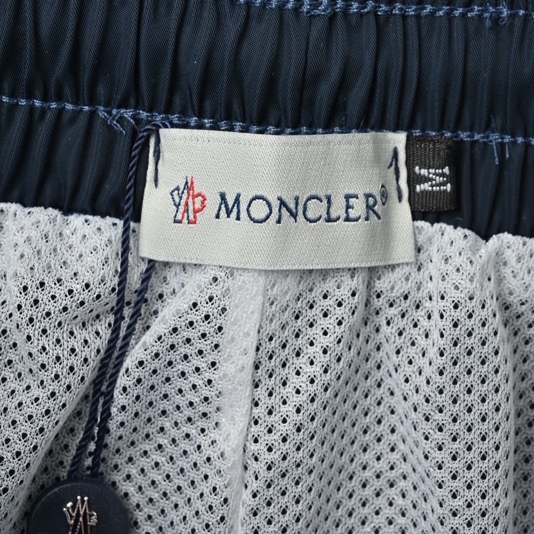 Moncler/蒙口 25ss 侧边织带短裤 灰色