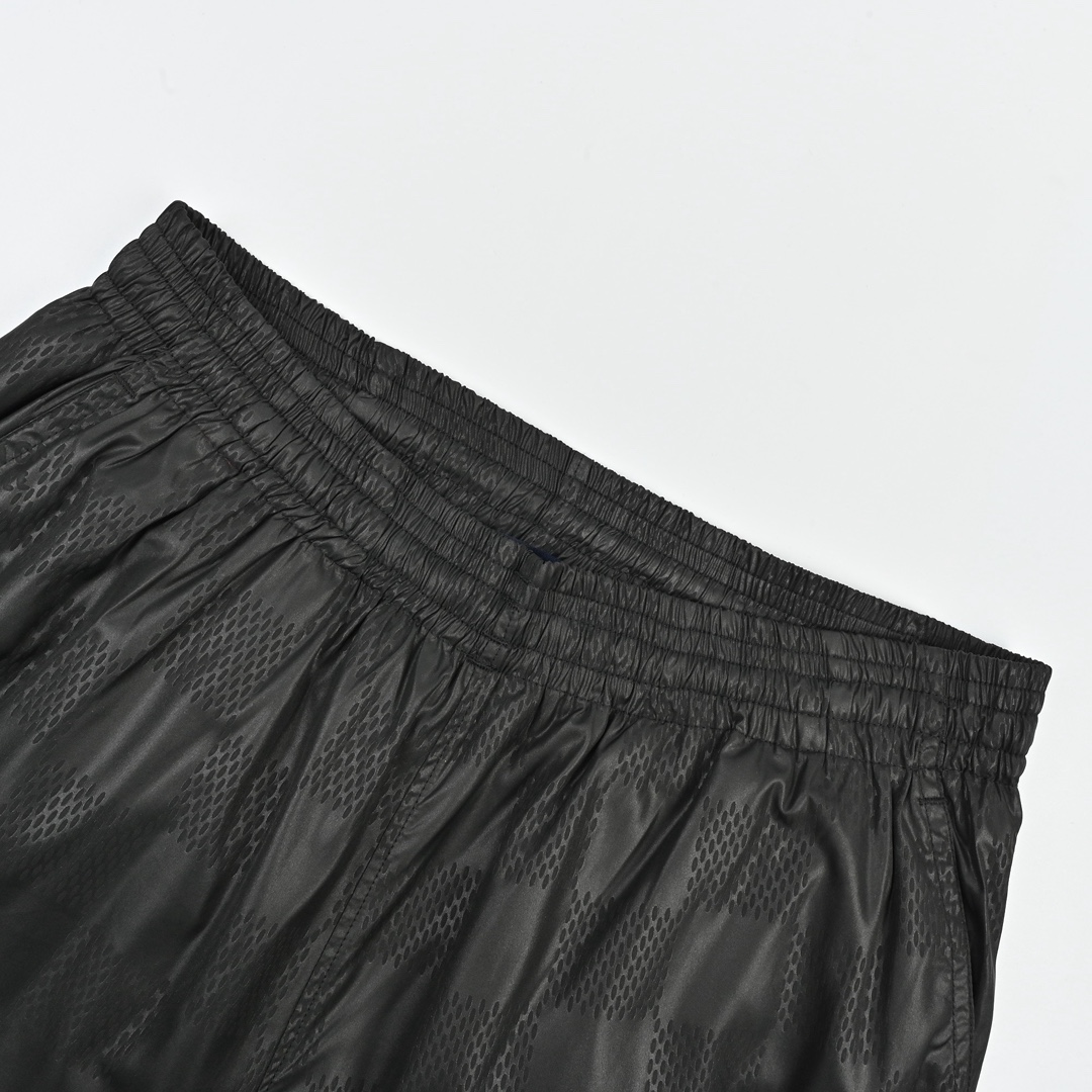 LOUISVUITTON｜25SS棋盘格沙滩短裤