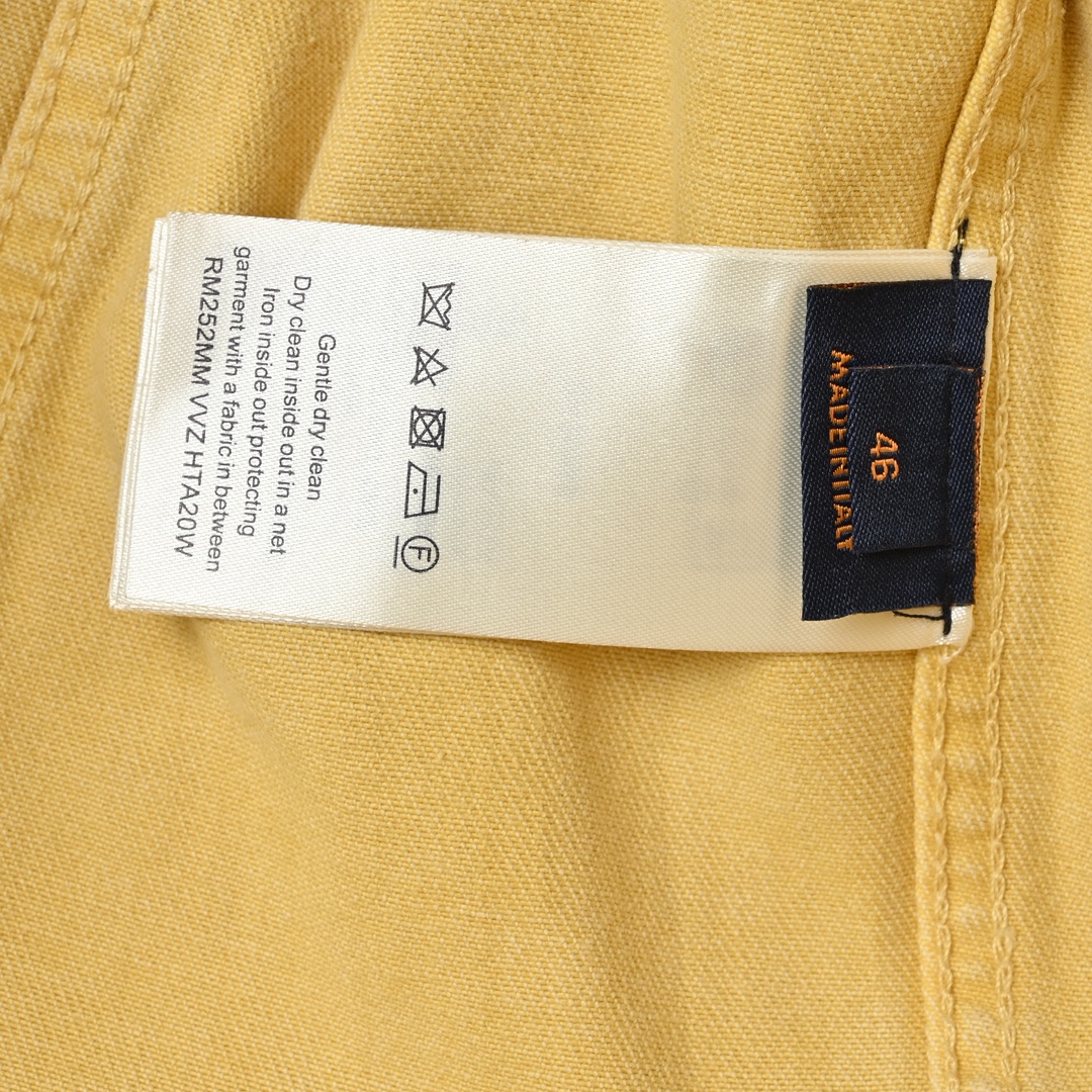 Louis Vuitton 路易威登 压花浮雕口袋牛仔外套-Chinese UA Cheap High Quatity Brand Clothes Bags handbags Sneakers wholesale wholesaler seller from China Factory suppliers Fashion Clothing Shoes best Quality Beautiful Price Louis Vuitton 路易威登 压花浮雕口袋牛仔外套