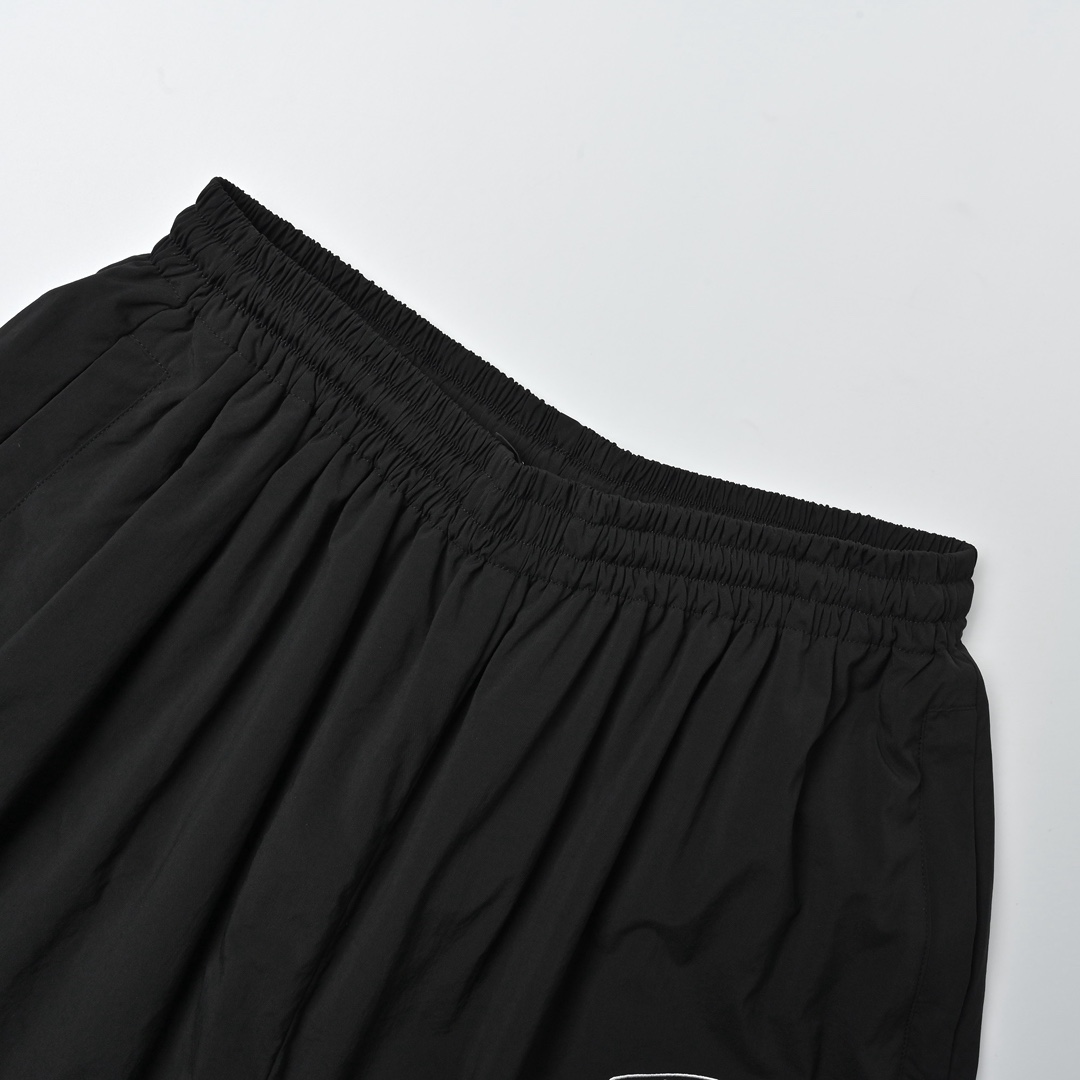 Balenciaga 巴黎世家×兰博基尼 新款联名套装长裤-Chinese UA Cheap High Quatity Brand Clothes Bags handbags Sneakers wholesale wholesaler seller from China Factory suppliers Fashion Clothing Shoes best Quality Beautiful Price Balenciaga 巴黎世家×兰博基尼 新款联名套装长裤