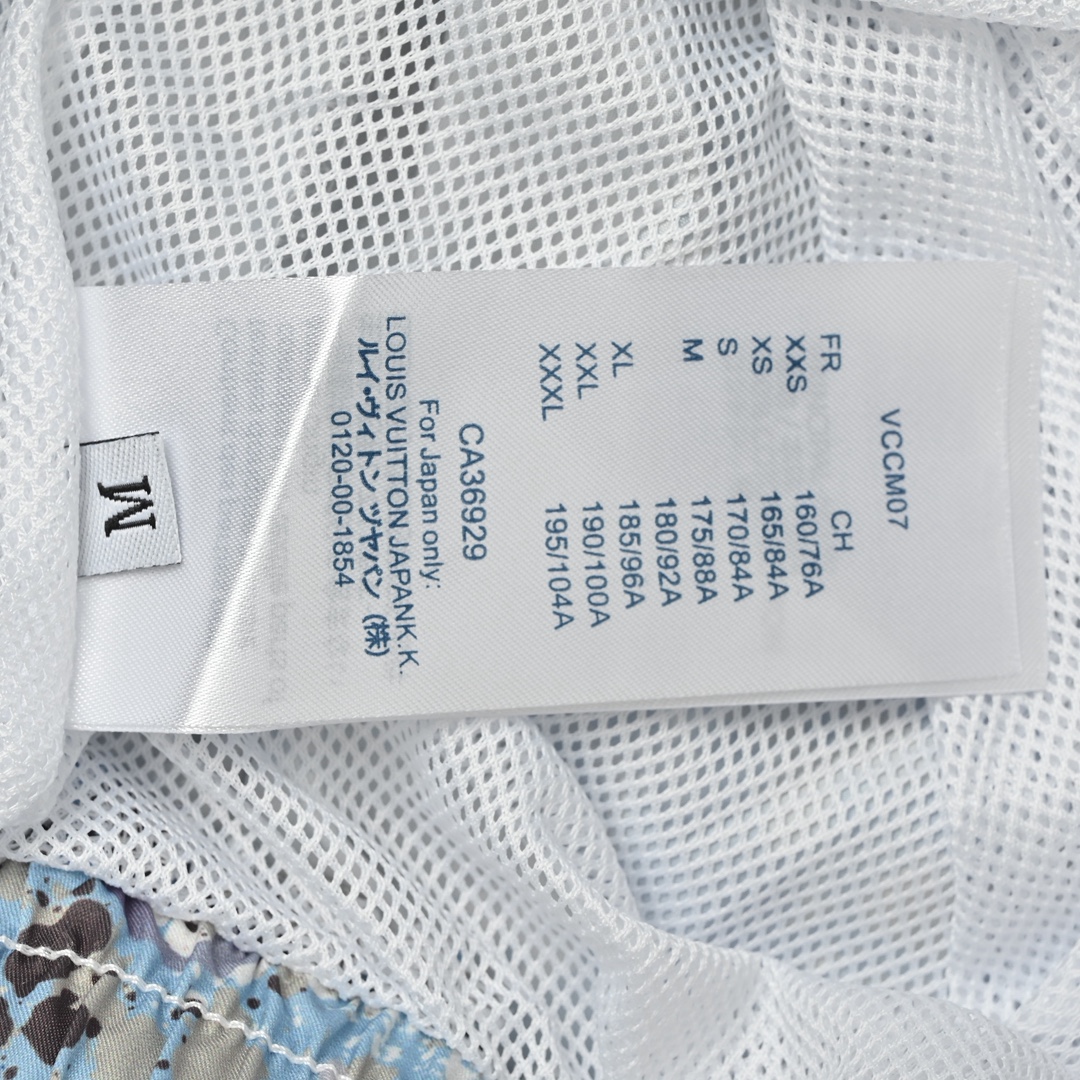 Louis Vuitton/路易威登 侧边条纹满印沙滩短裤-Chinese UA Cheap High Quatity Brand Clothes Bags handbags Sneakers wholesale wholesaler seller from China Factory suppliers Fashion Clothing Shoes best Quality Beautiful Price Louis Vuitton/路易威登 侧边条纹满印沙滩短裤