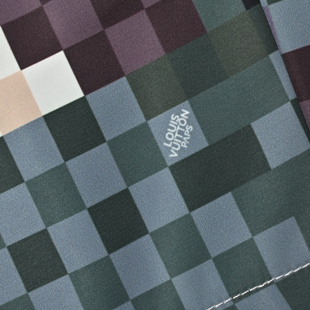 LOUIS VUITTON/路易威登 马赛克老花沙滩短裤