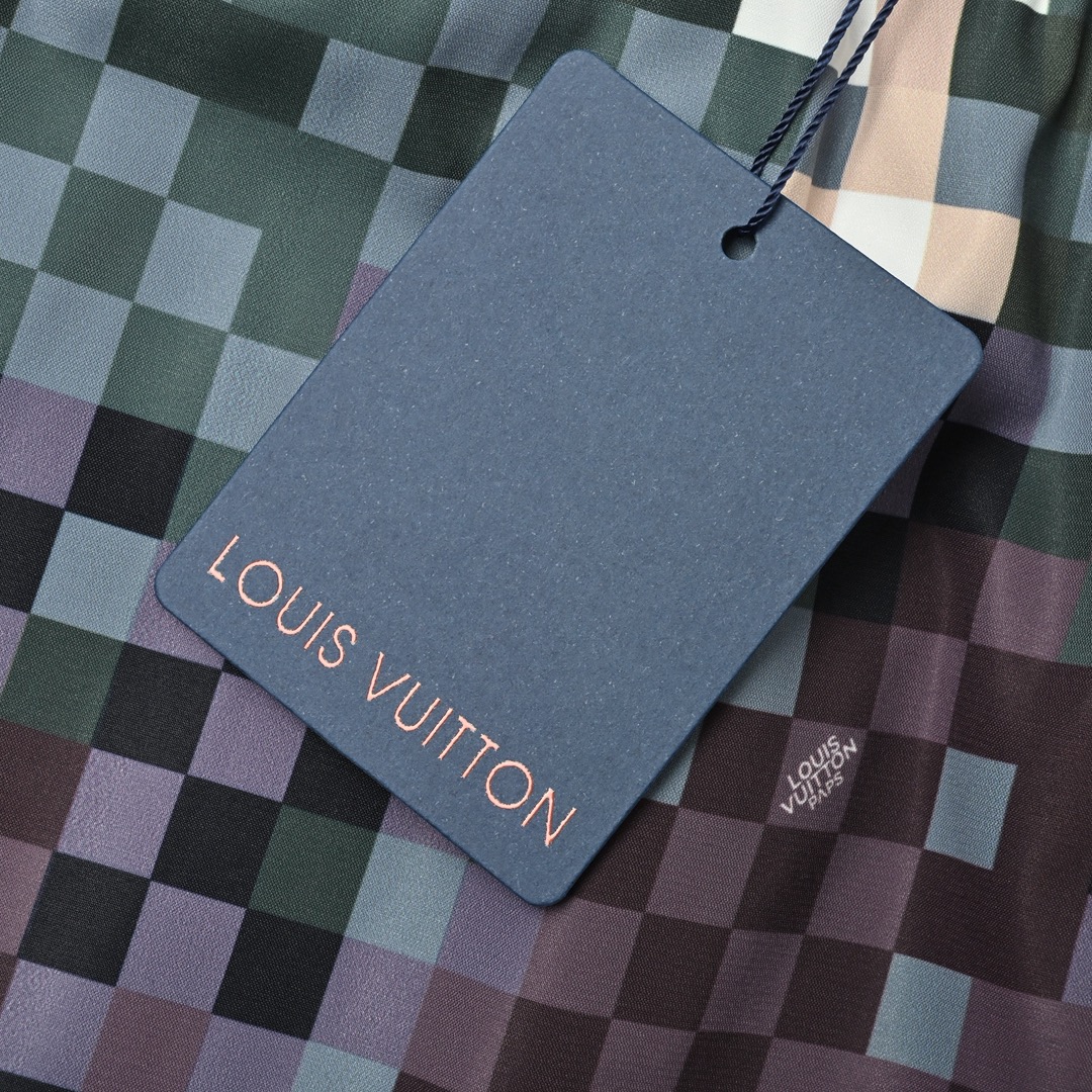 LOUIS VUITTON/路易威登 马赛克老花沙滩短裤