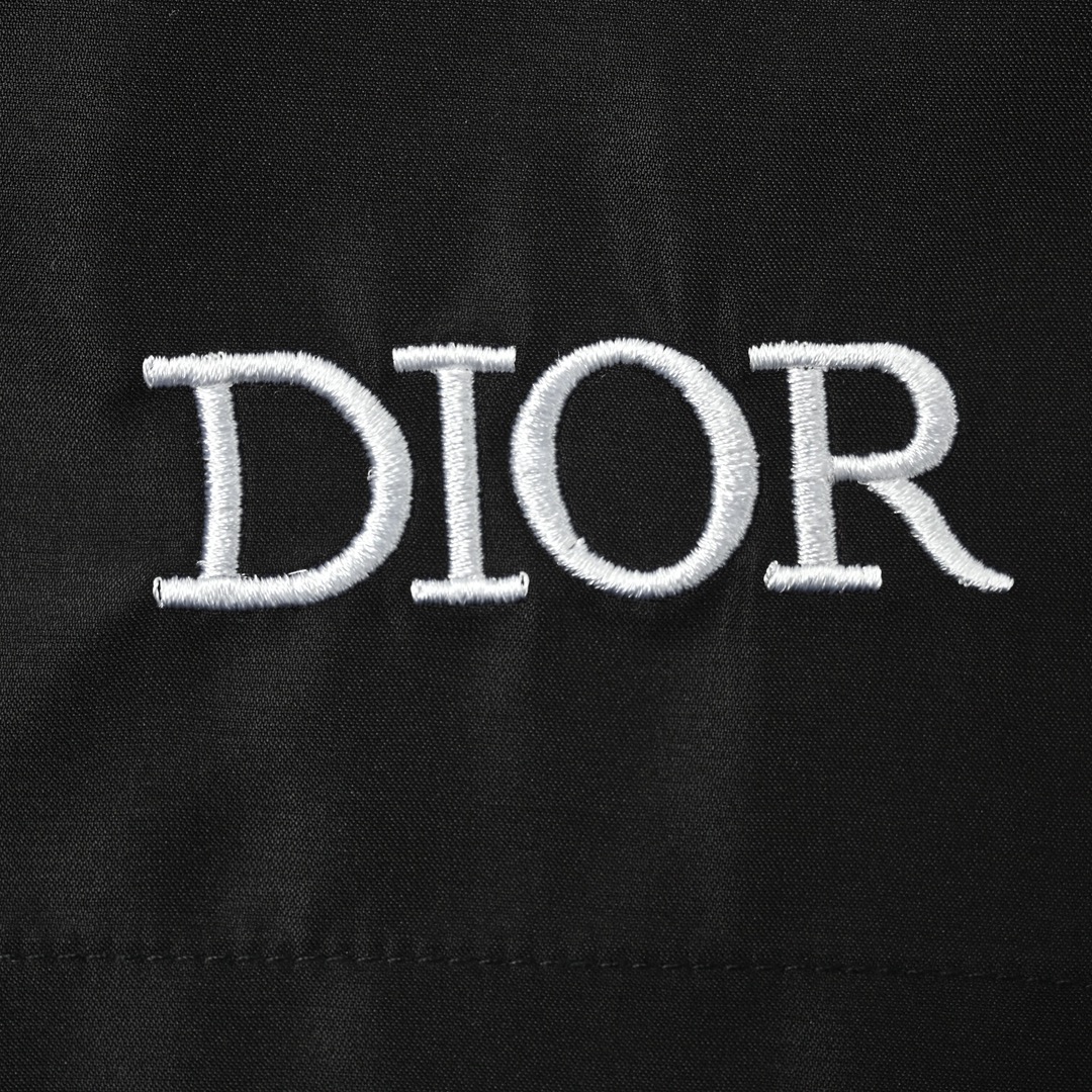 Dior 迪奥 刺绣字母后口袋沙滩短裤